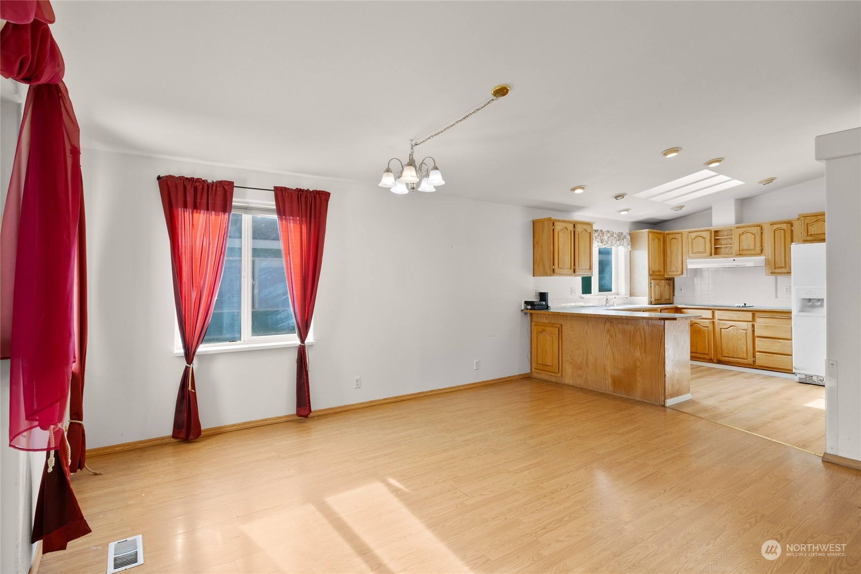 1100 S Rosewood Drive 405 Property Photo 8