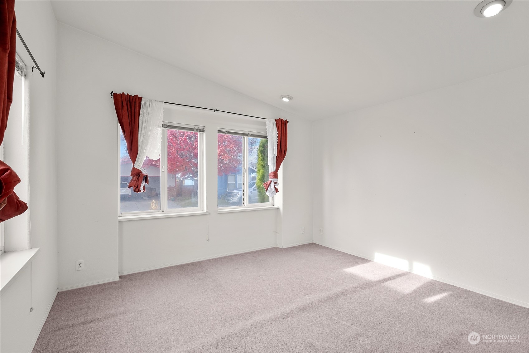 1100 S Rosewood Drive 405 Property Photo 23