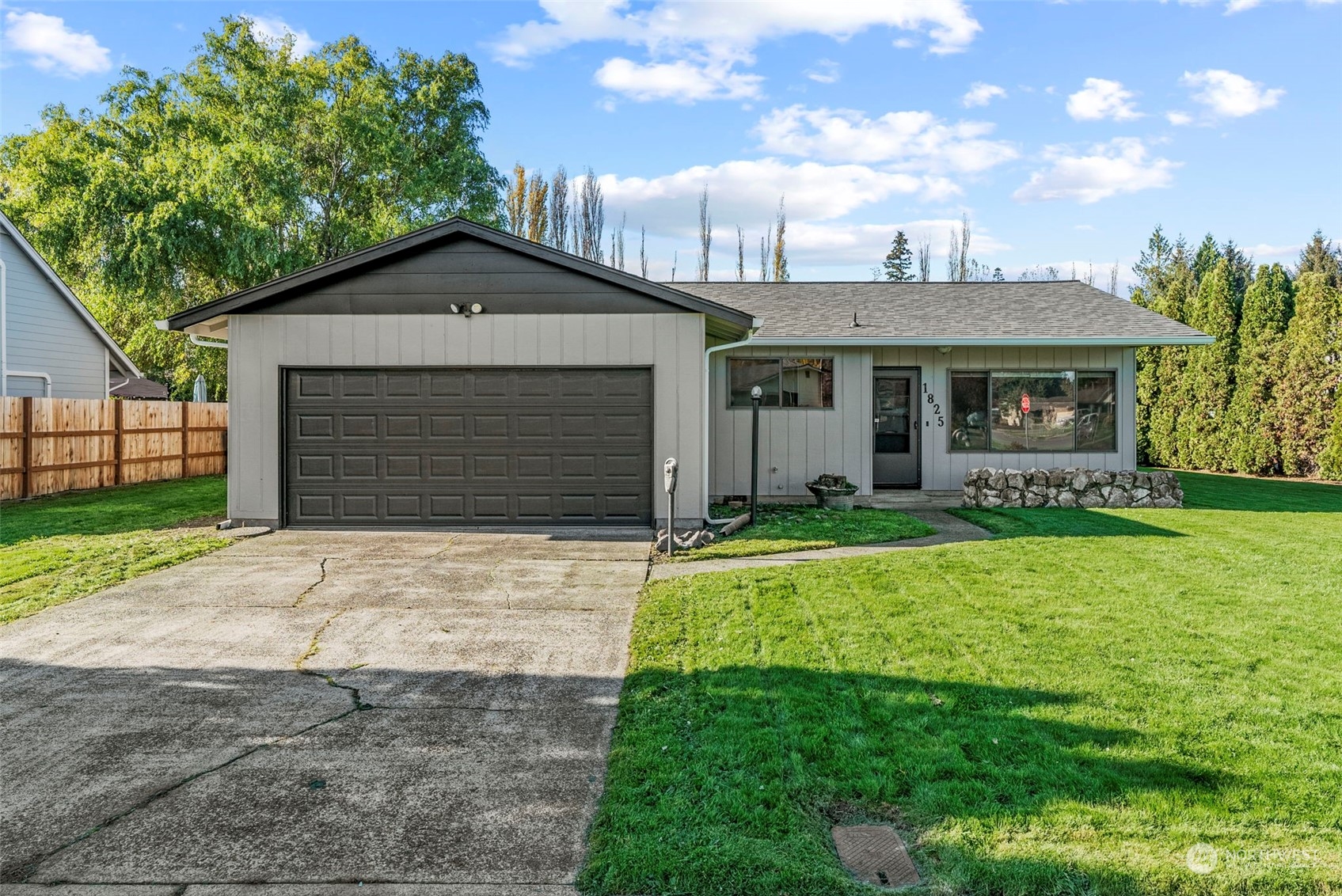 1825 33rd Avenue Property Photo