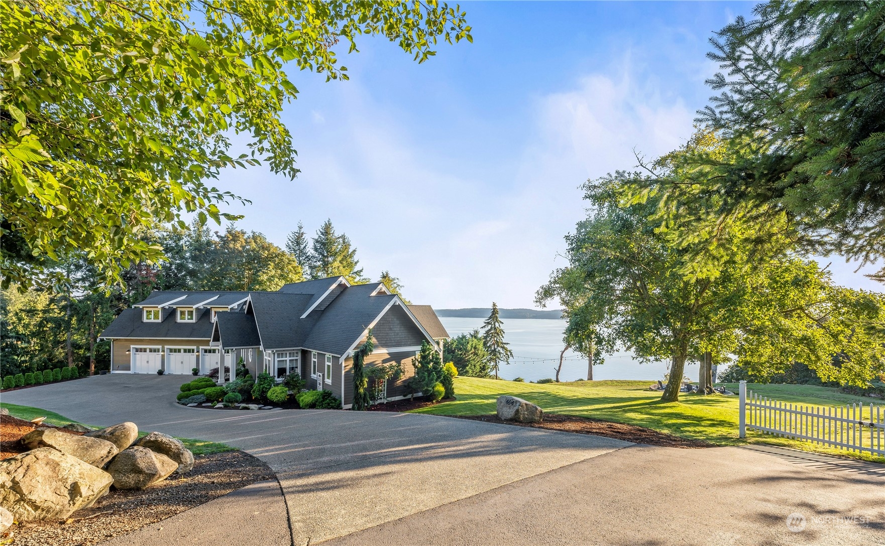 464 Foxfire Road Property Photo 1