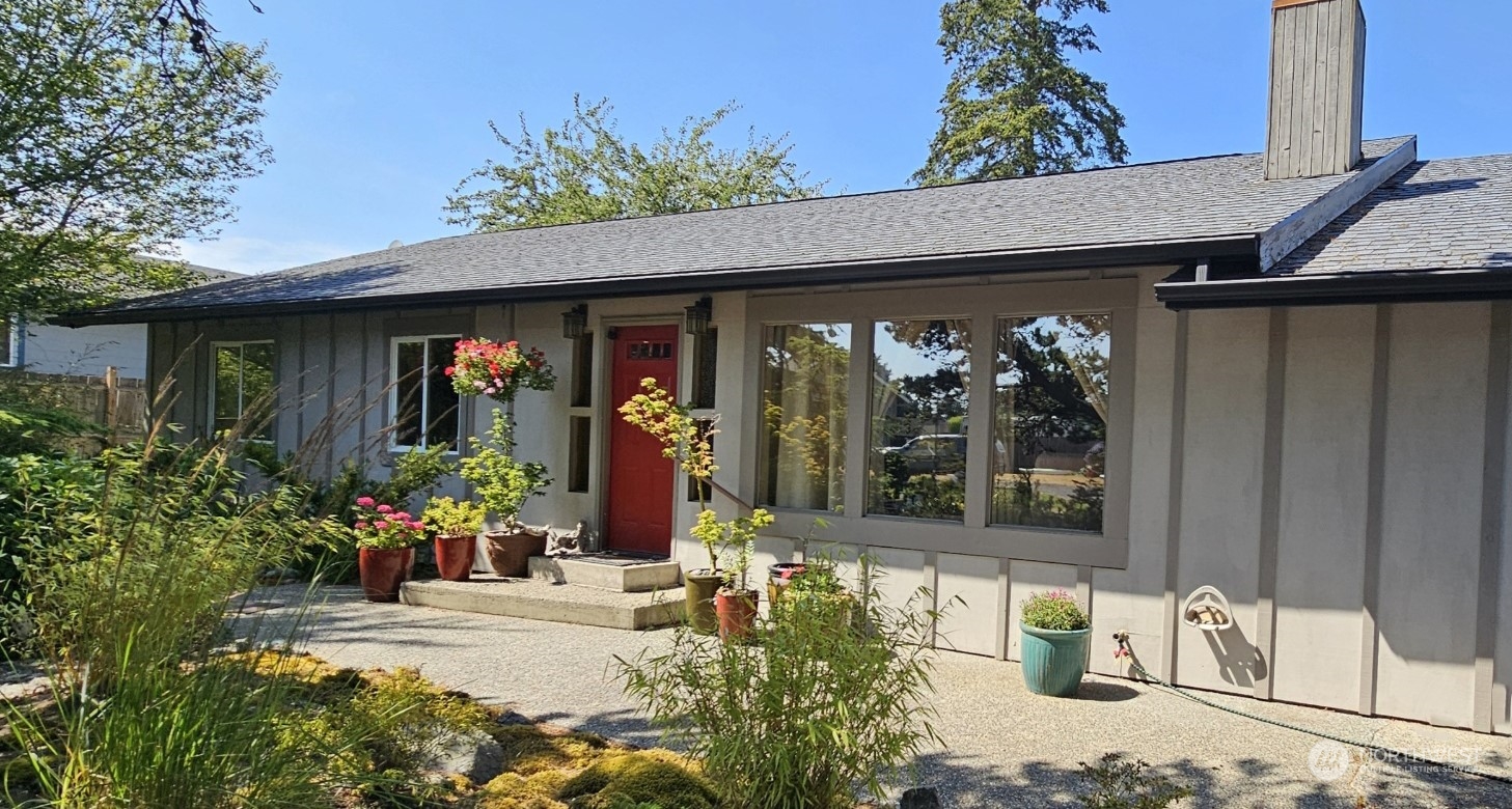 450 Spruce Street Property Photo 1
