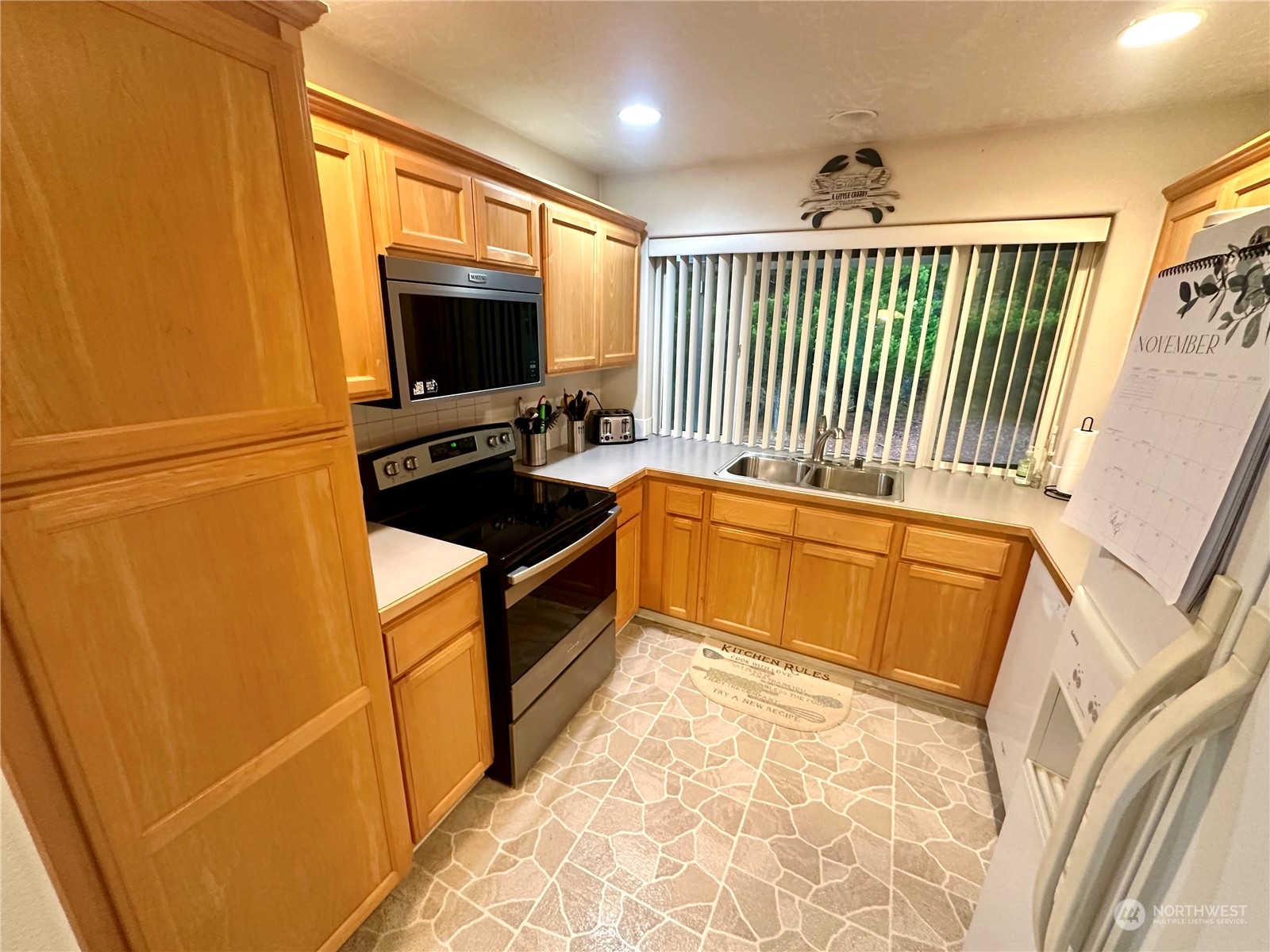 146 28th Street Property Photo 17