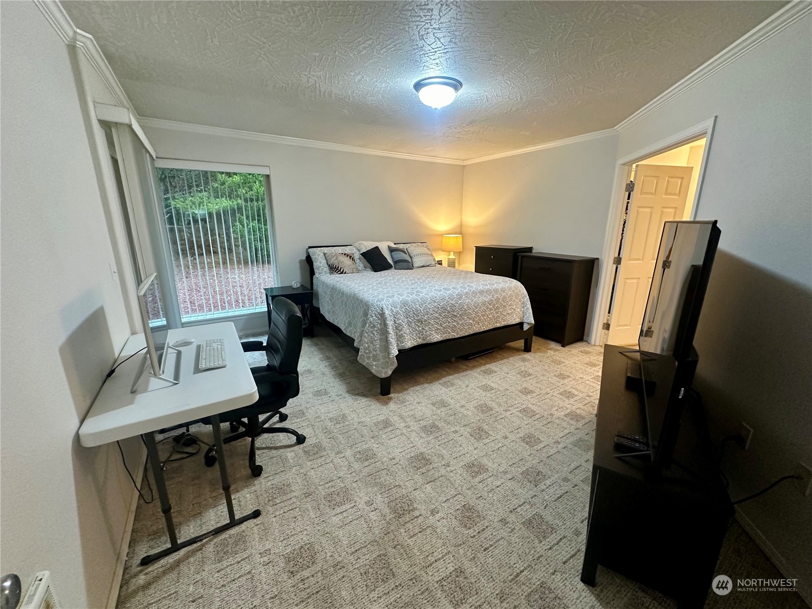 146 28th Street Property Photo 18