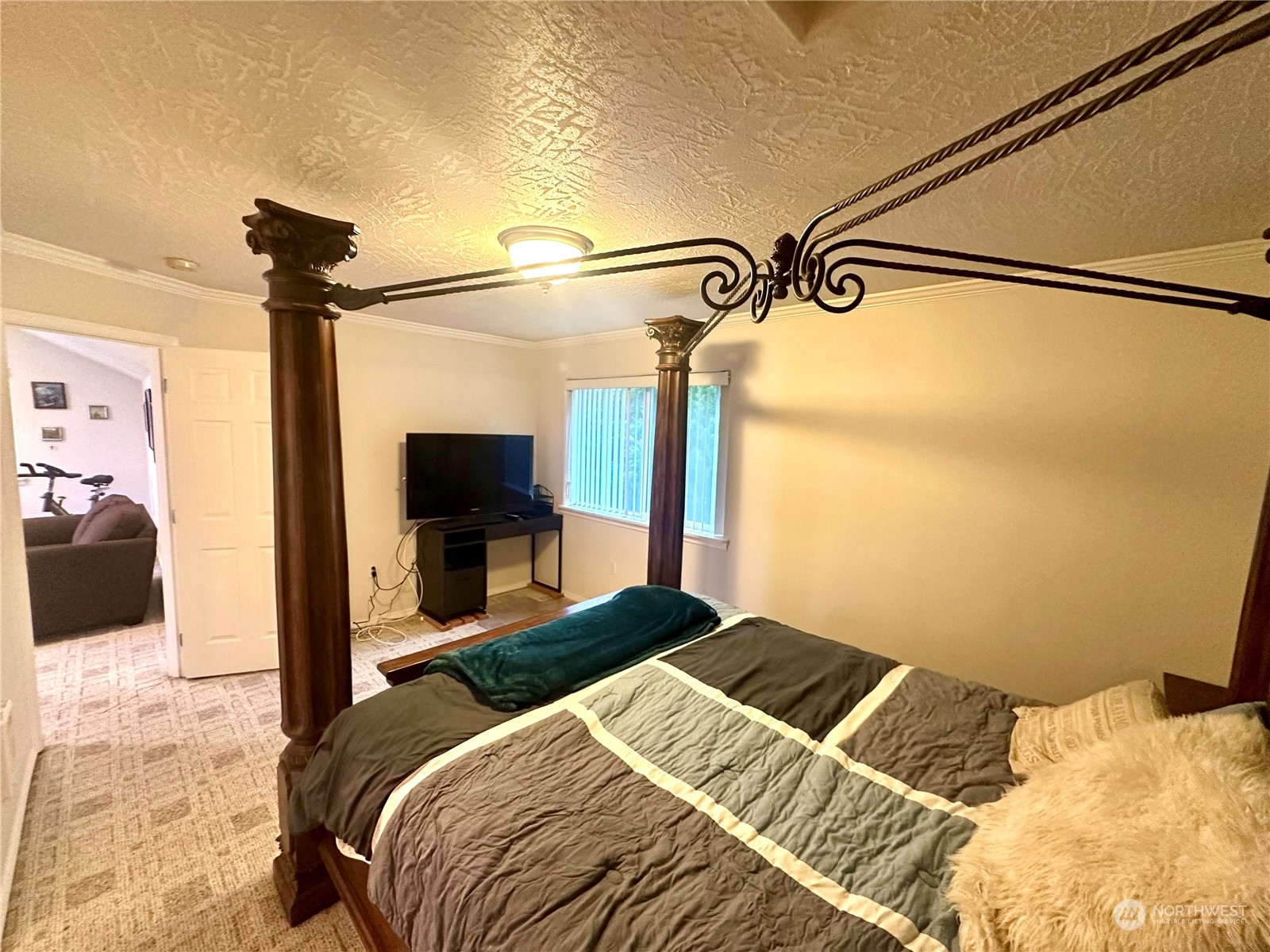 146 28th Street Property Photo 36