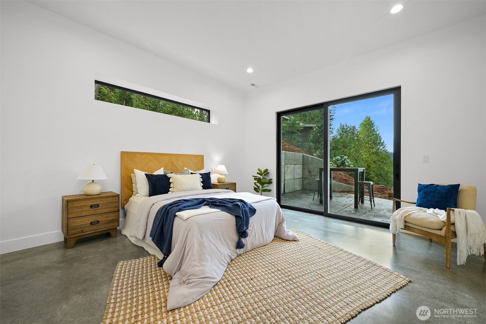 166 Soundview Drive Property Photo 32