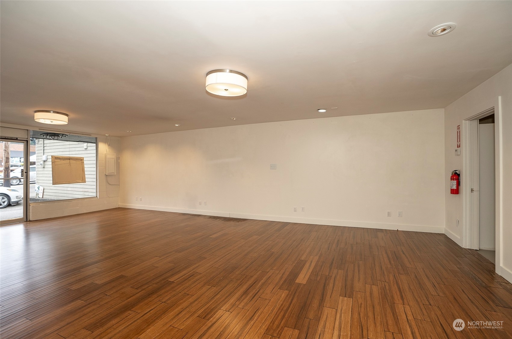 3126 Harborview Drive Property Photo 9