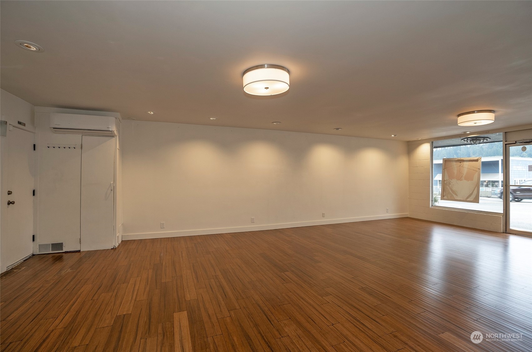3126 Harborview Drive Property Photo 13