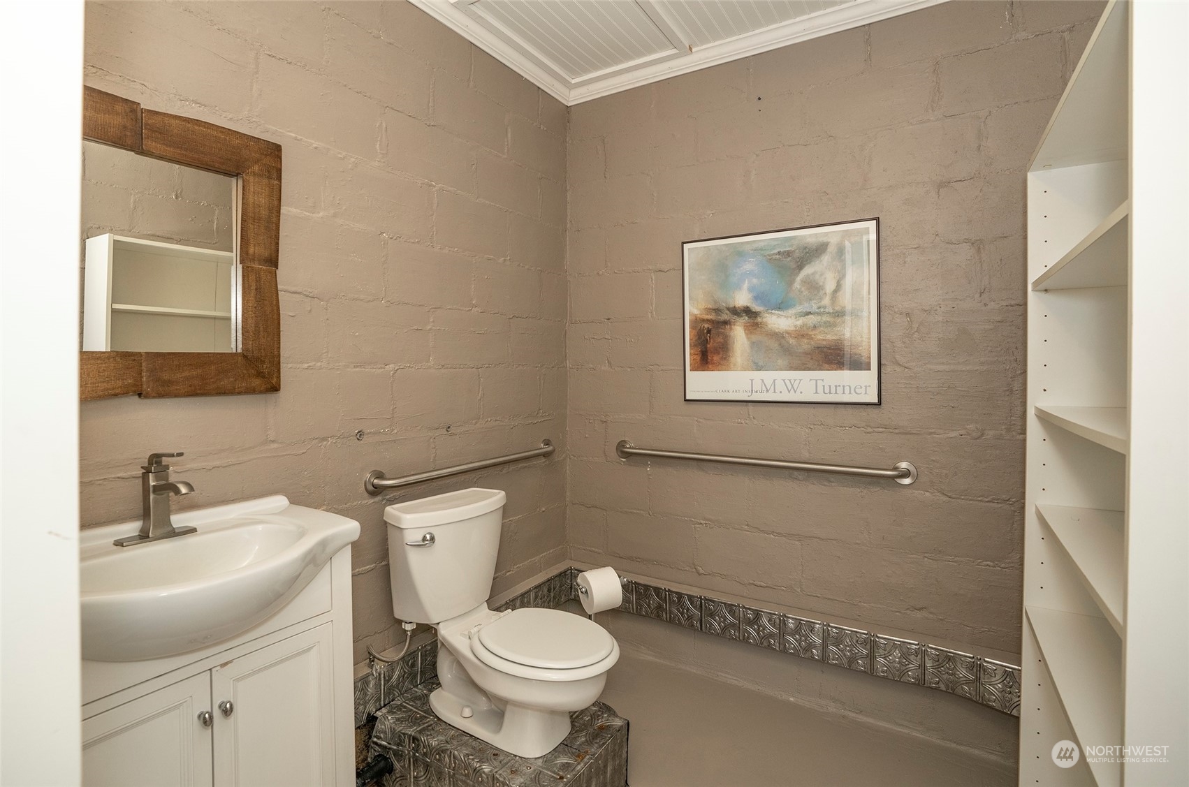 3126 Harborview Drive Property Photo 14