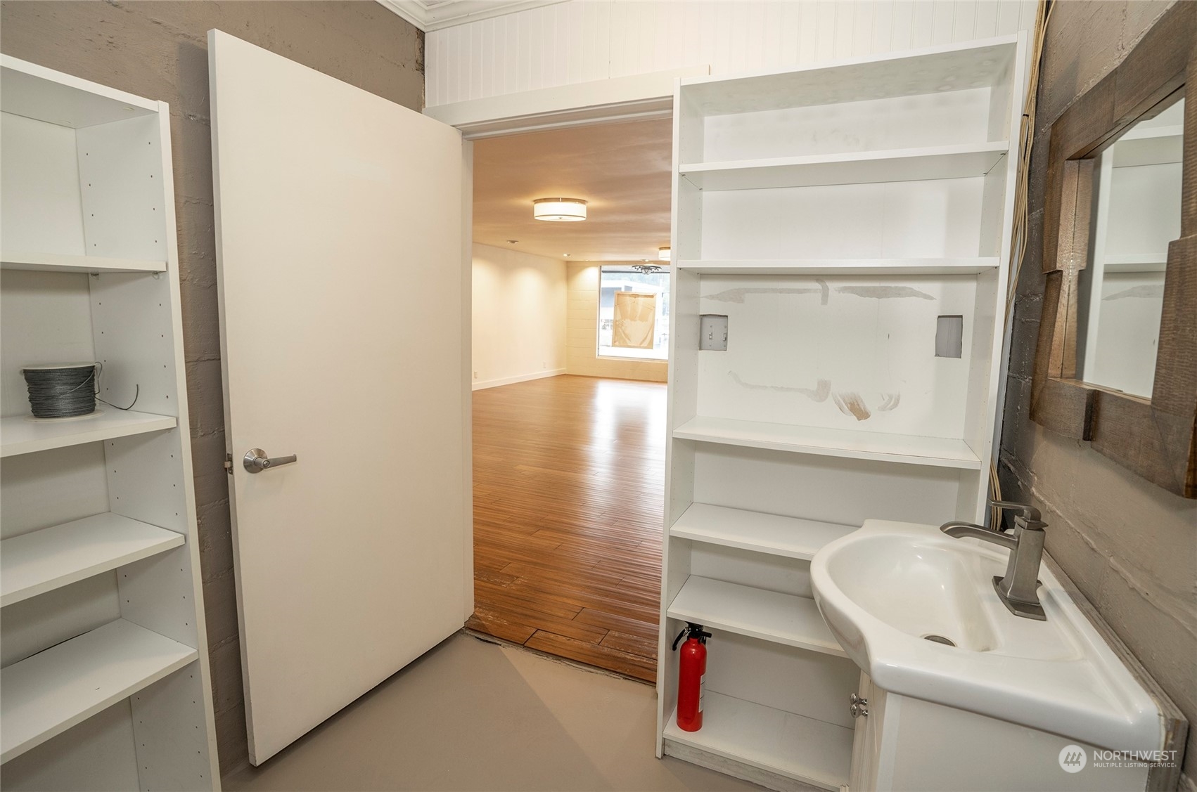 3126 Harborview Drive Property Photo 15
