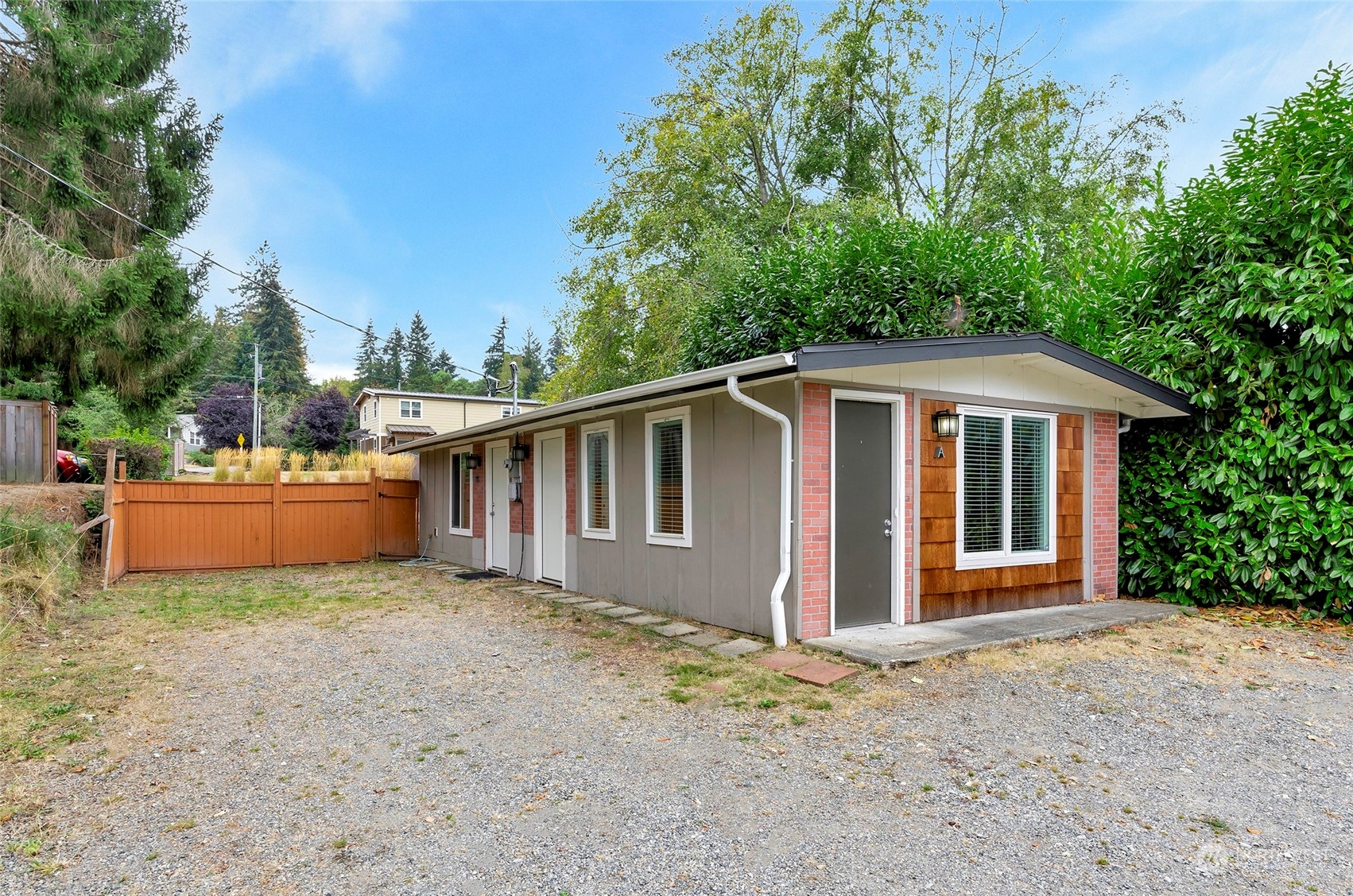 3126 Harborview Drive Property Photo 17