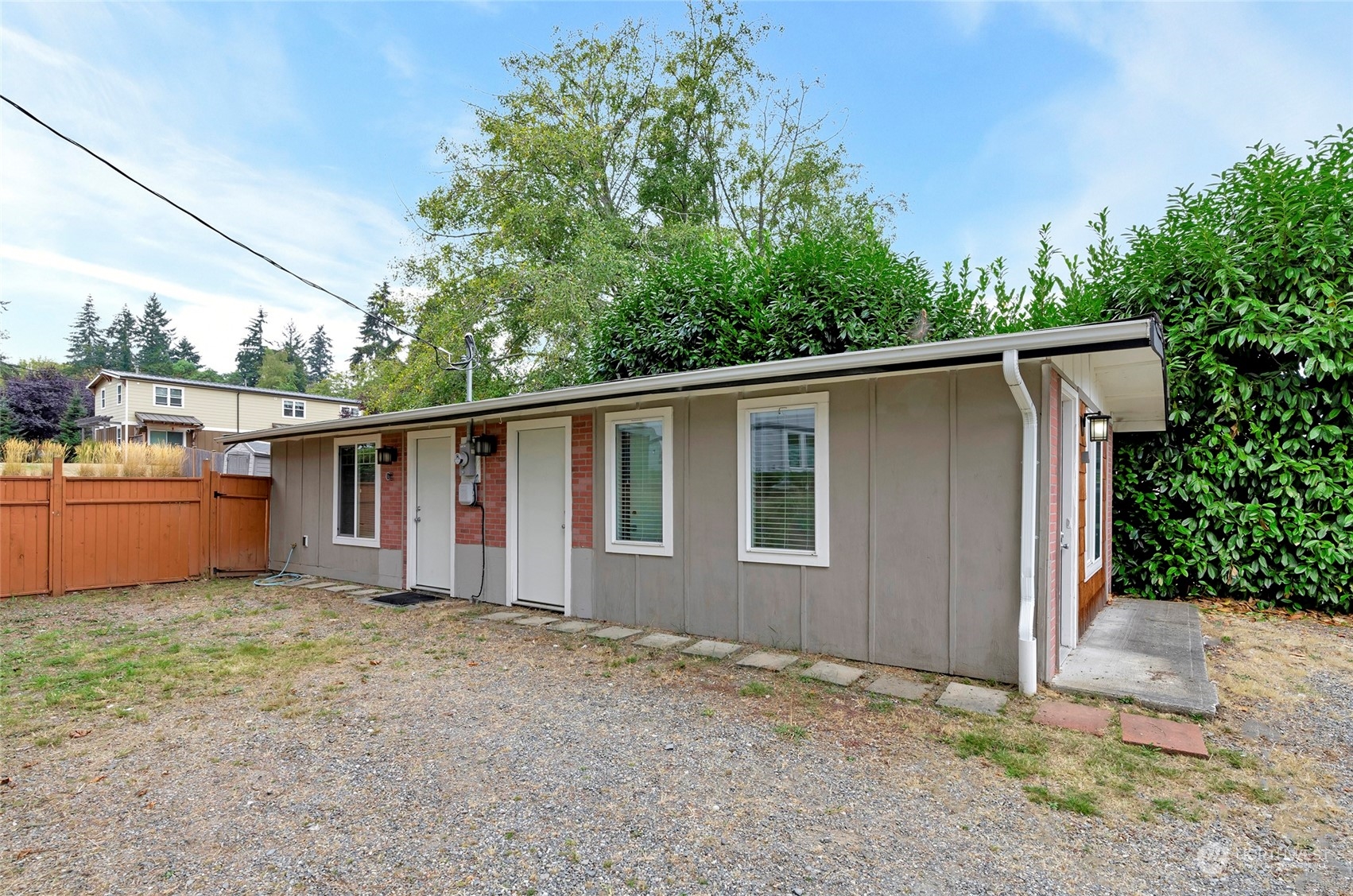 3126 Harborview Drive Property Photo 19