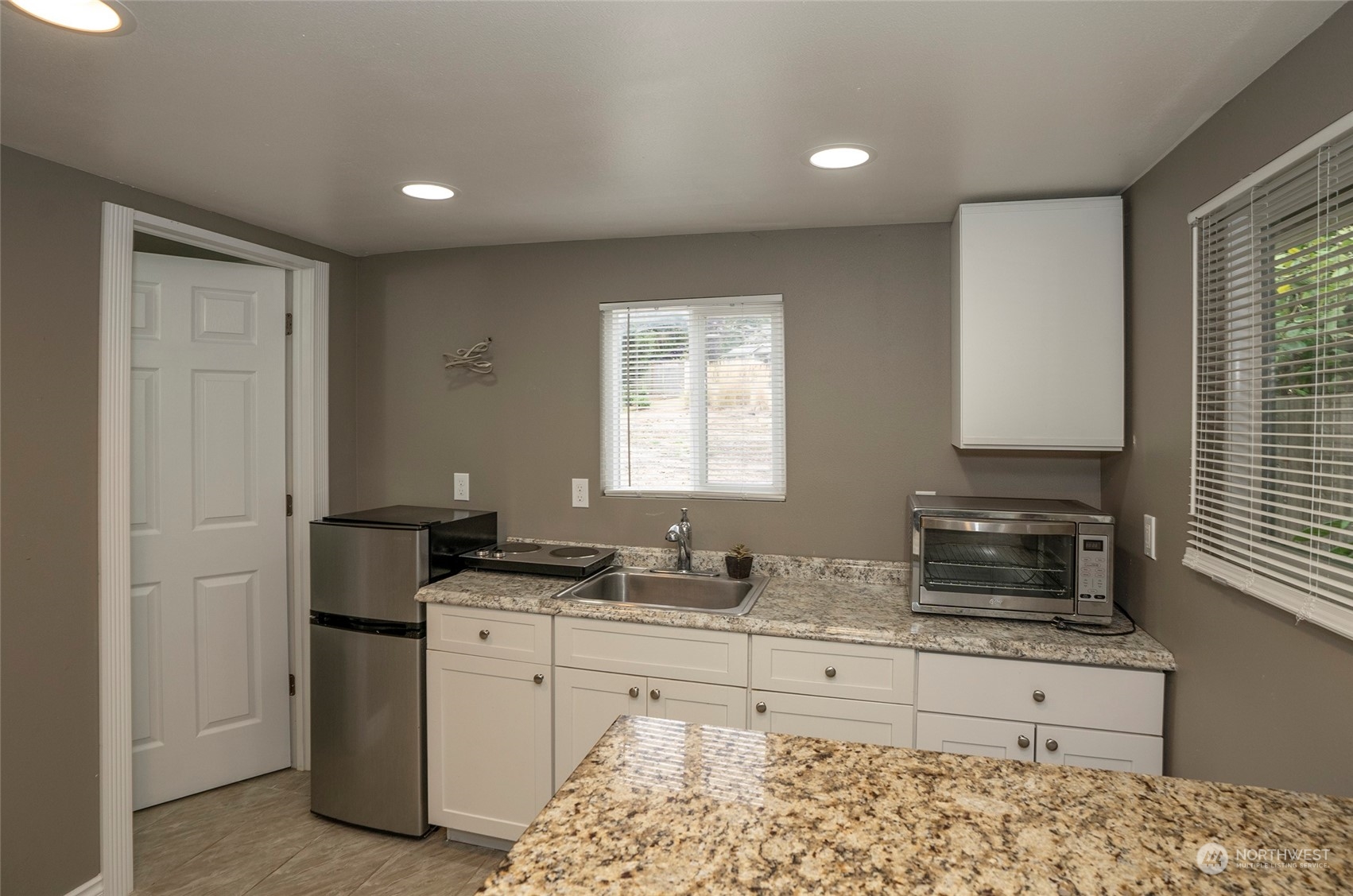 3126 Harborview Drive Property Photo 26