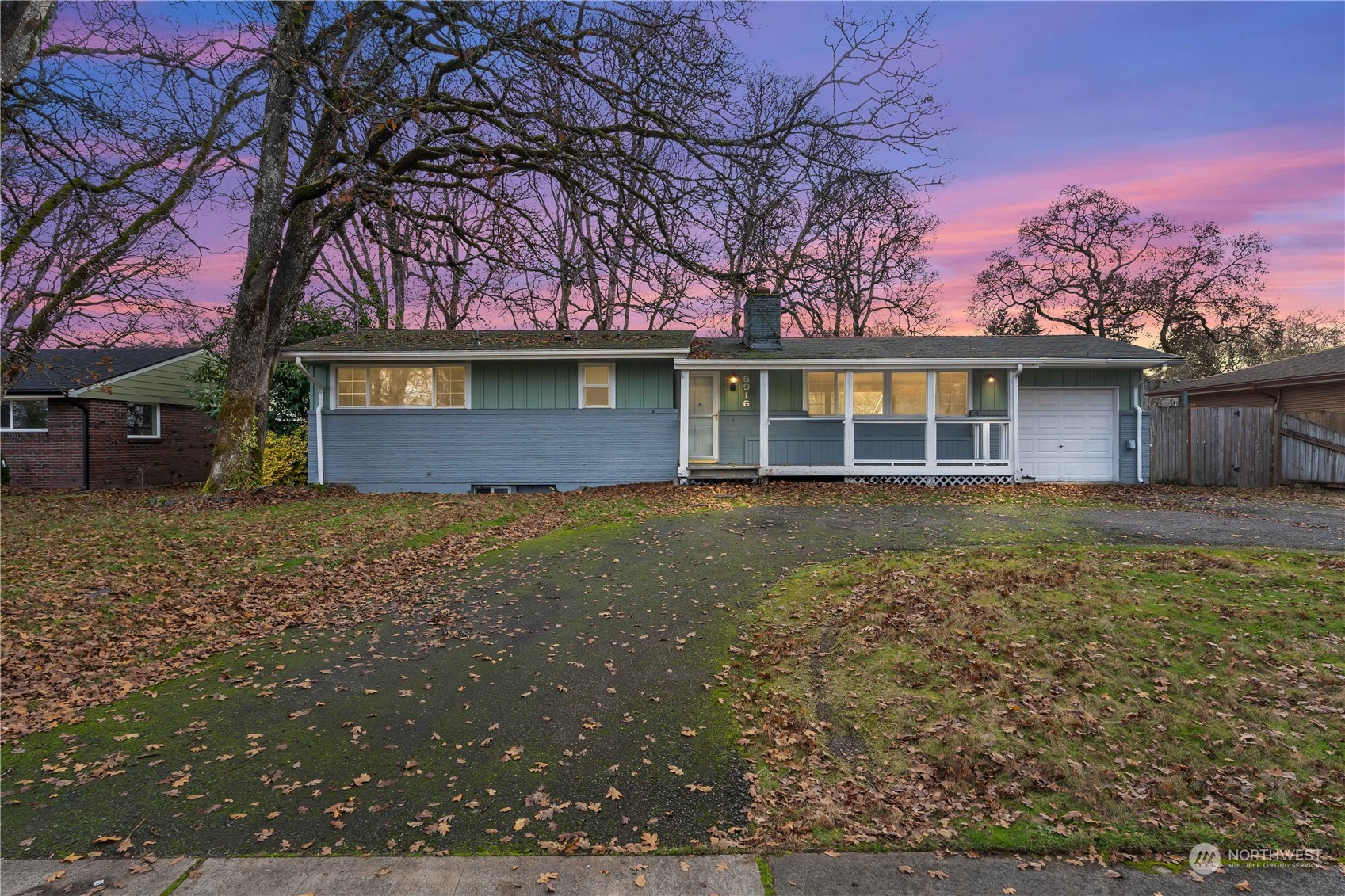 5916 86th Street Property Photo 2