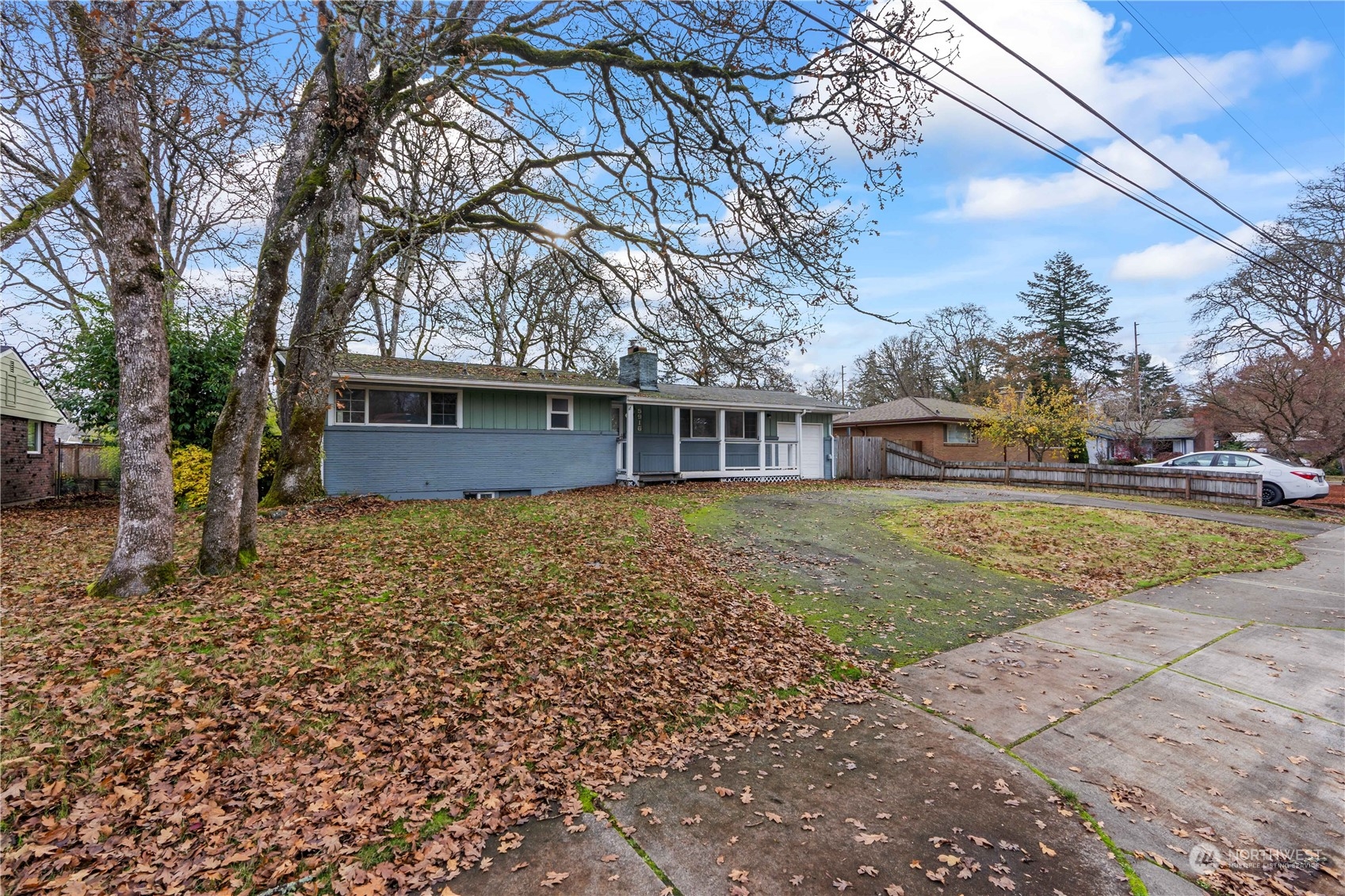 5916 86th Street Property Photo 6