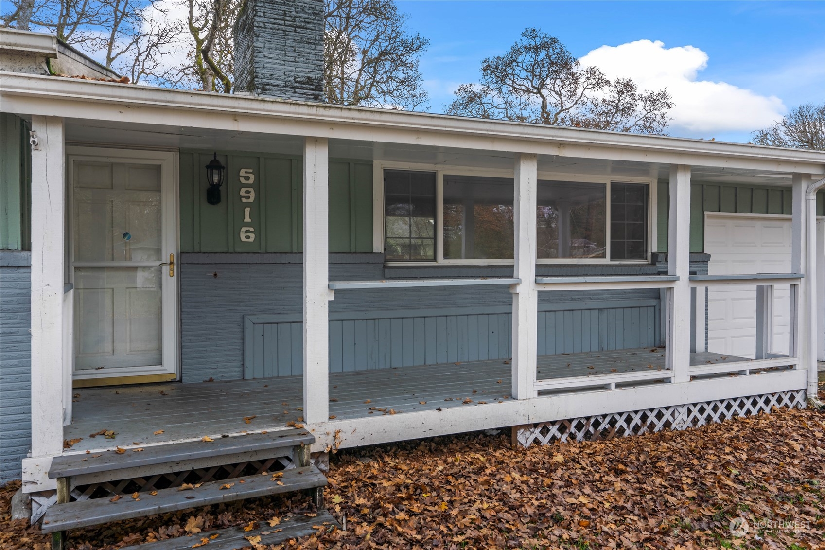 5916 86th Street Property Photo 8