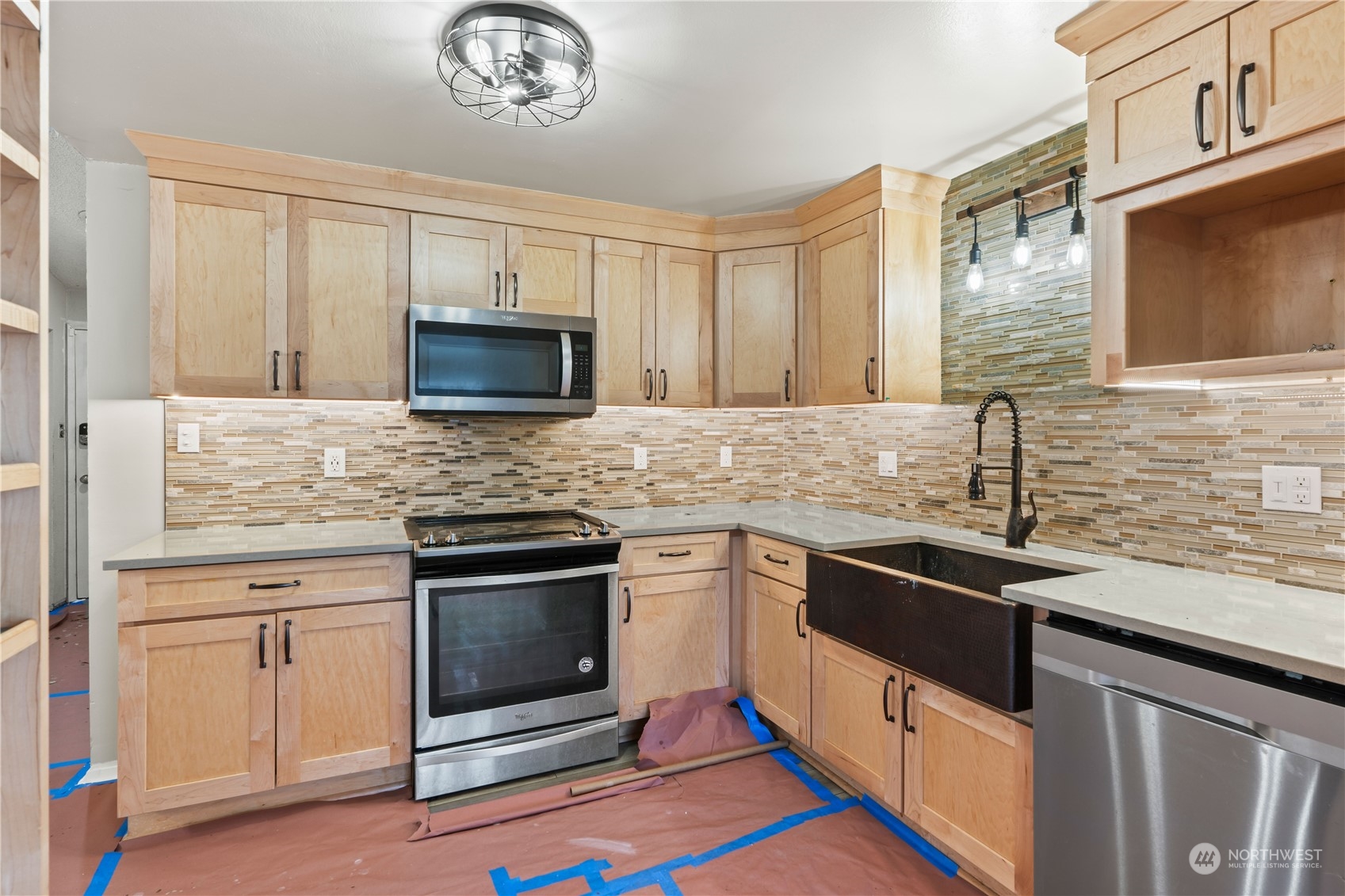 5916 86th Street Property Photo 13