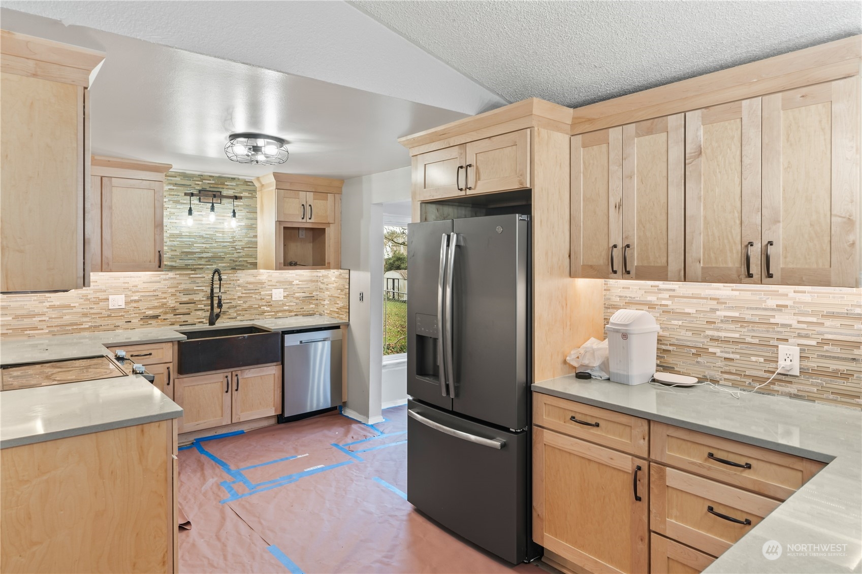 5916 86th Street Property Photo 14
