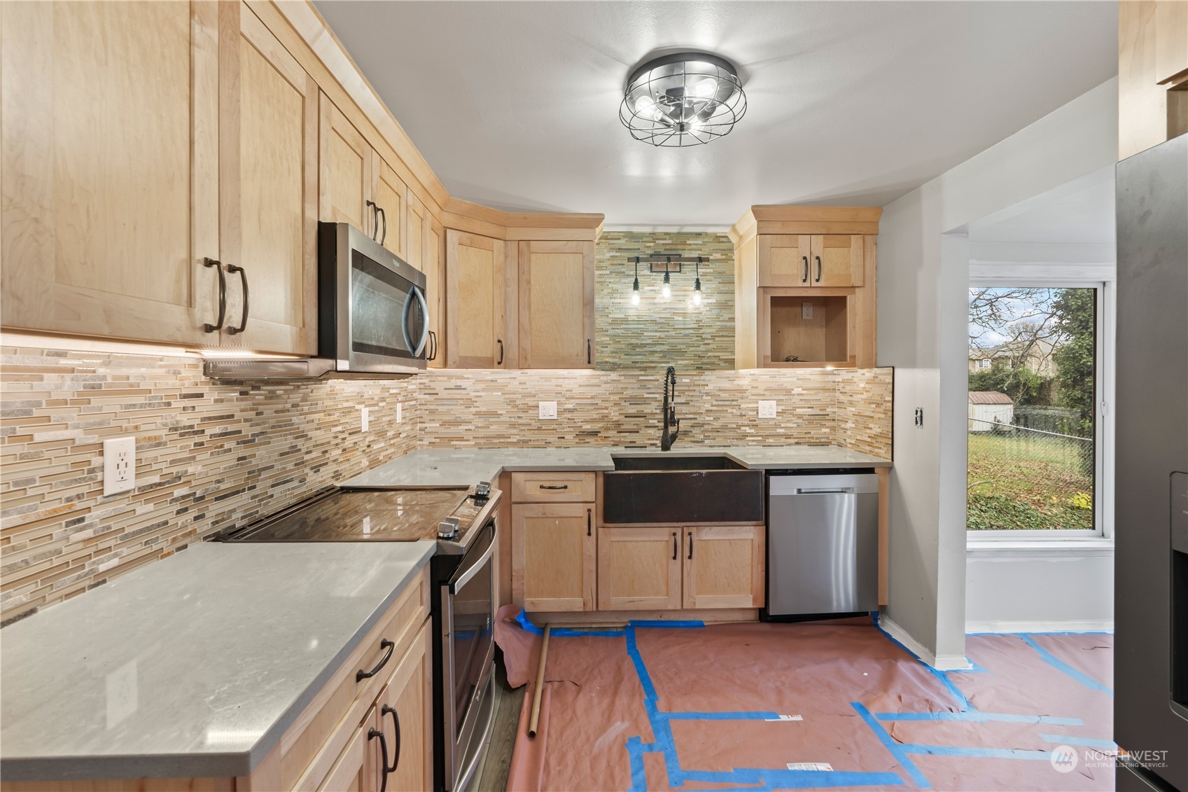 5916 86th Street Property Photo 15