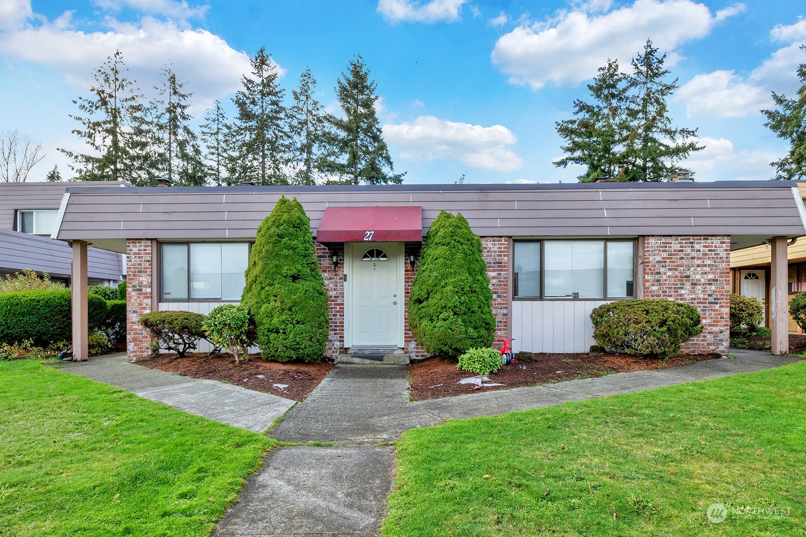 27 147th Ave Se Property Photo