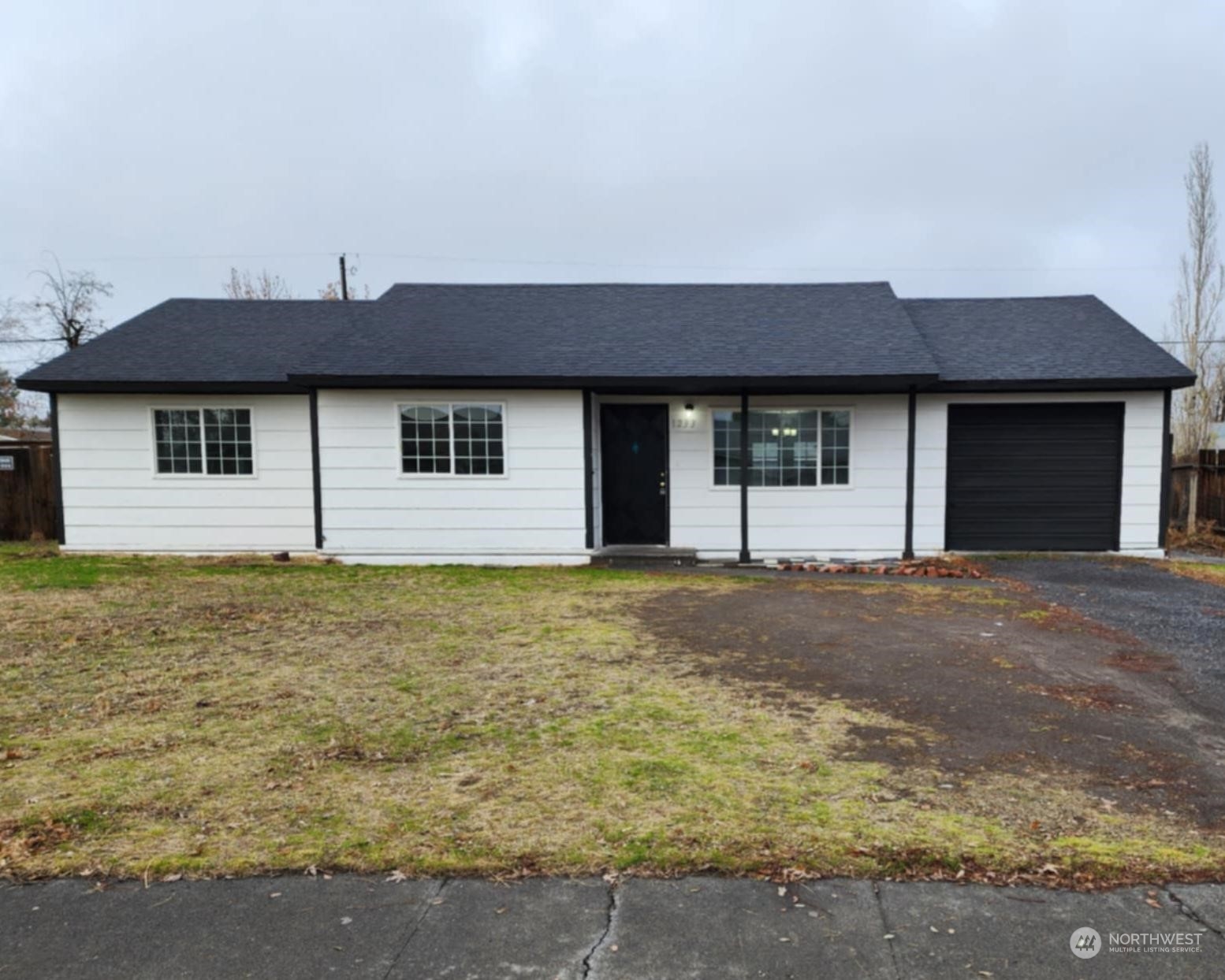 1233 Vandenburg Loop Property Photo