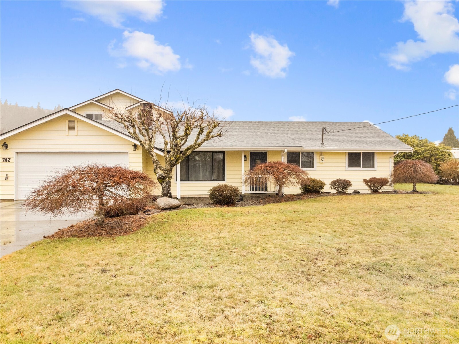 742 Arland Place Property Photo