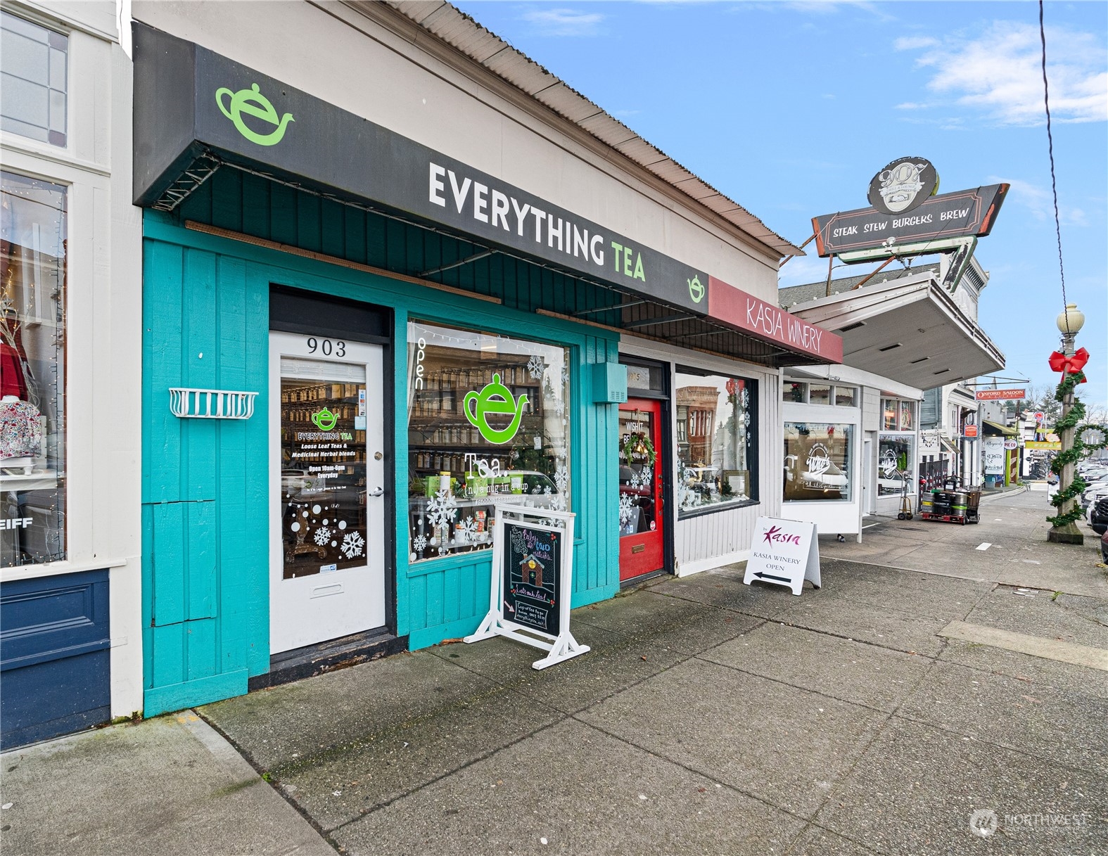 903 1st Street Property Photo 1