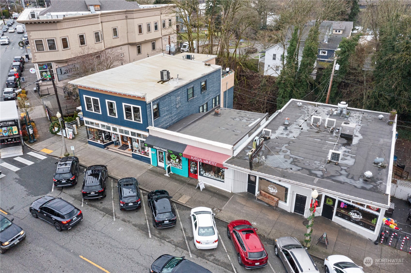 903 1st Street Property Photo 5