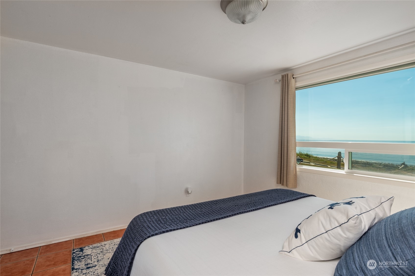 562 Pebble Beach Drive Property Photo 9