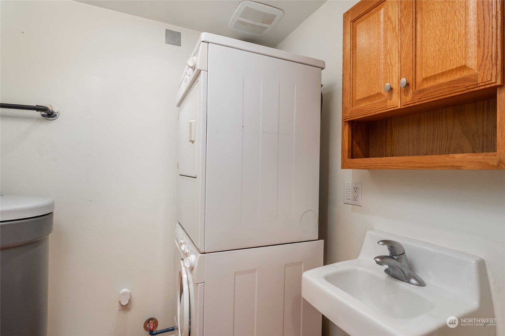 562 Pebble Beach Drive Property Photo 12