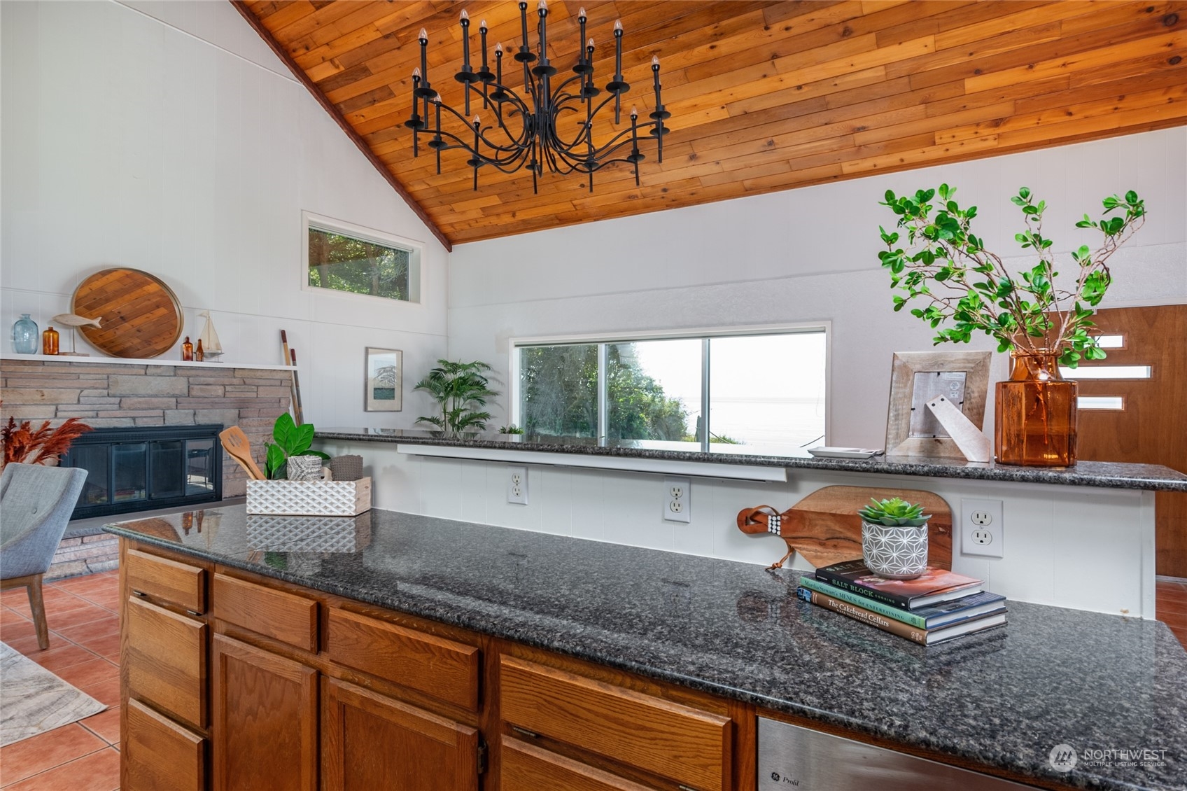 562 Pebble Beach Drive Property Photo 14