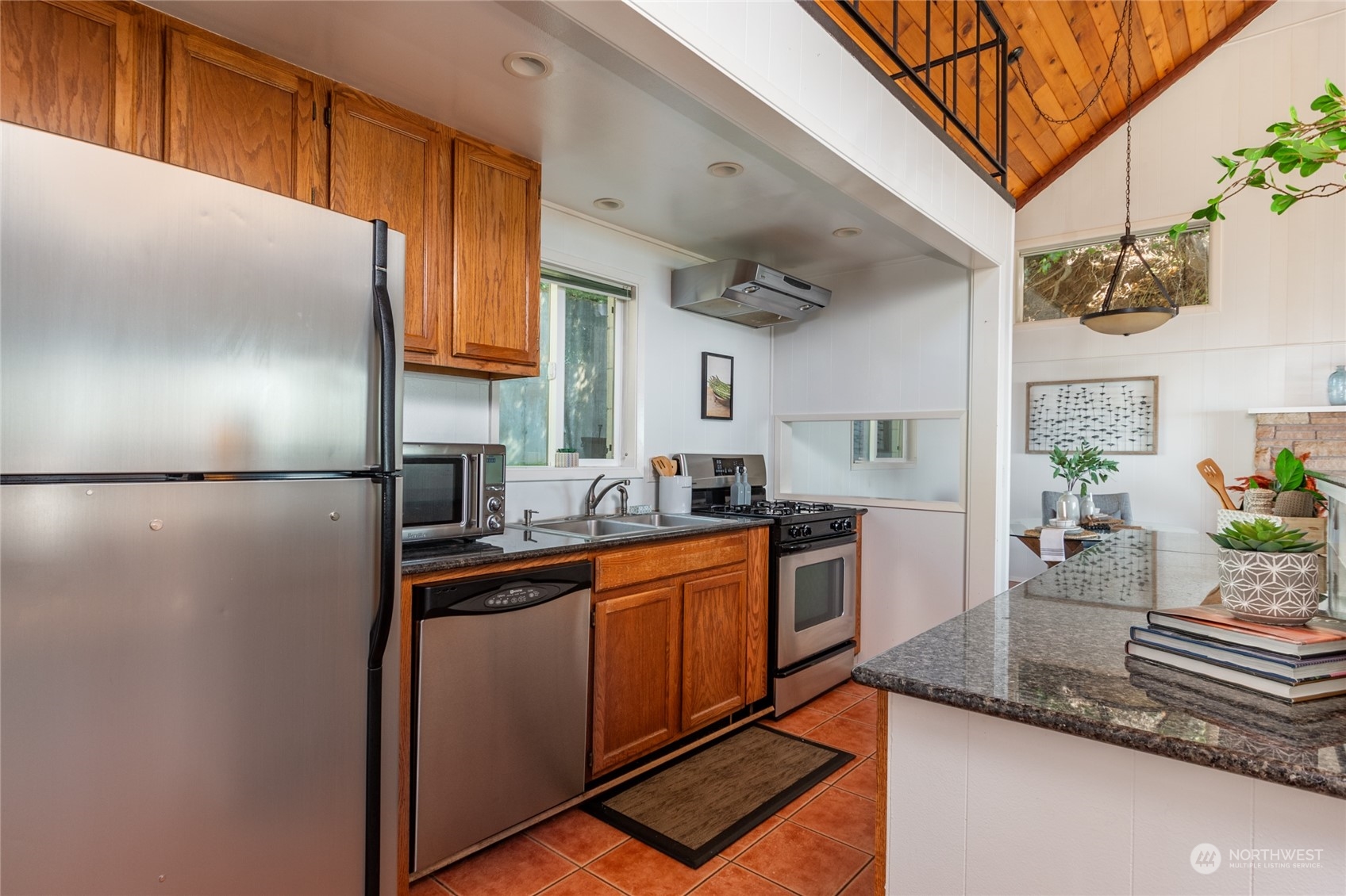 562 Pebble Beach Drive Property Photo 15