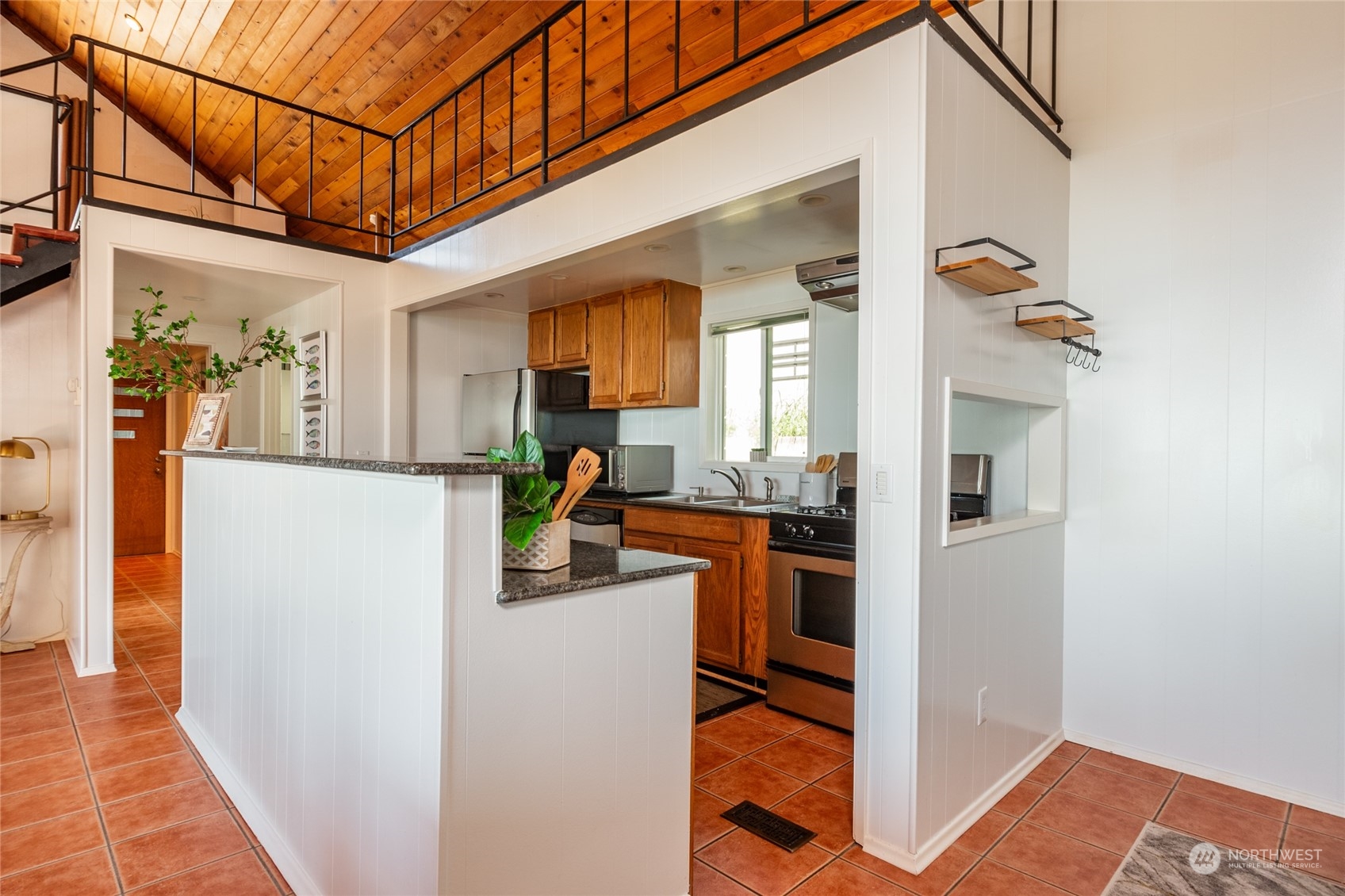 562 Pebble Beach Drive Property Photo 16