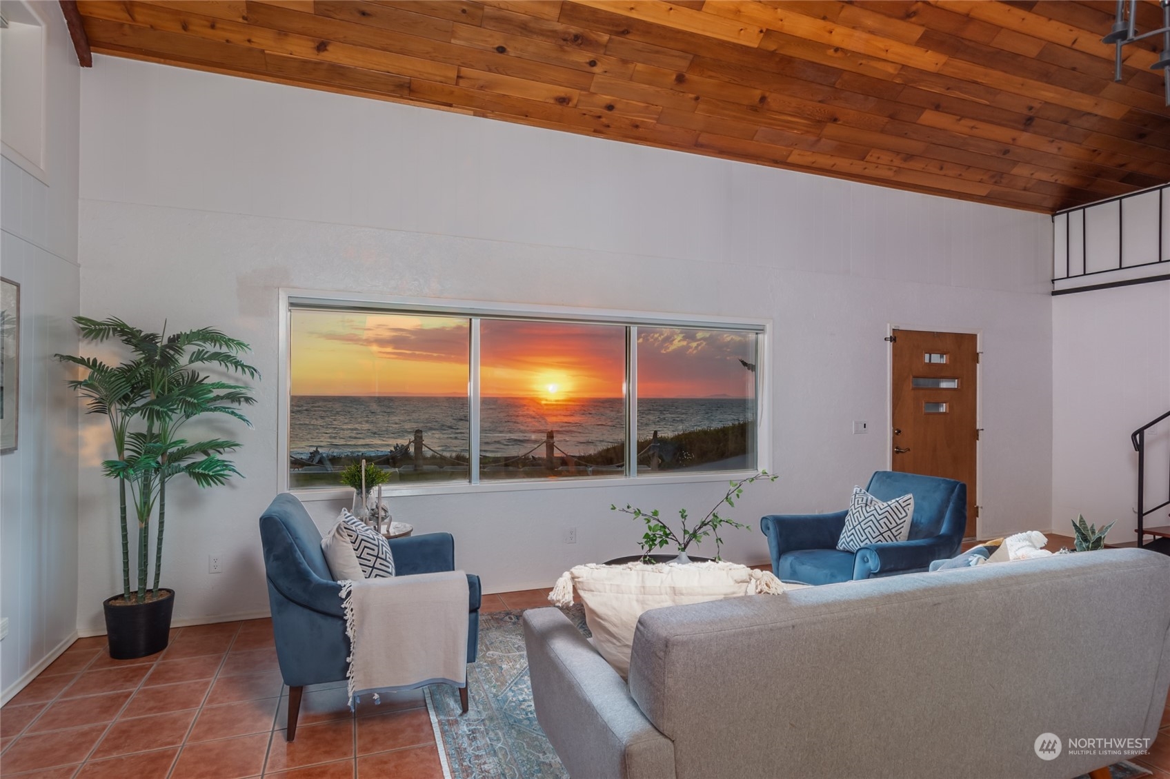 562 Pebble Beach Drive Property Photo 18