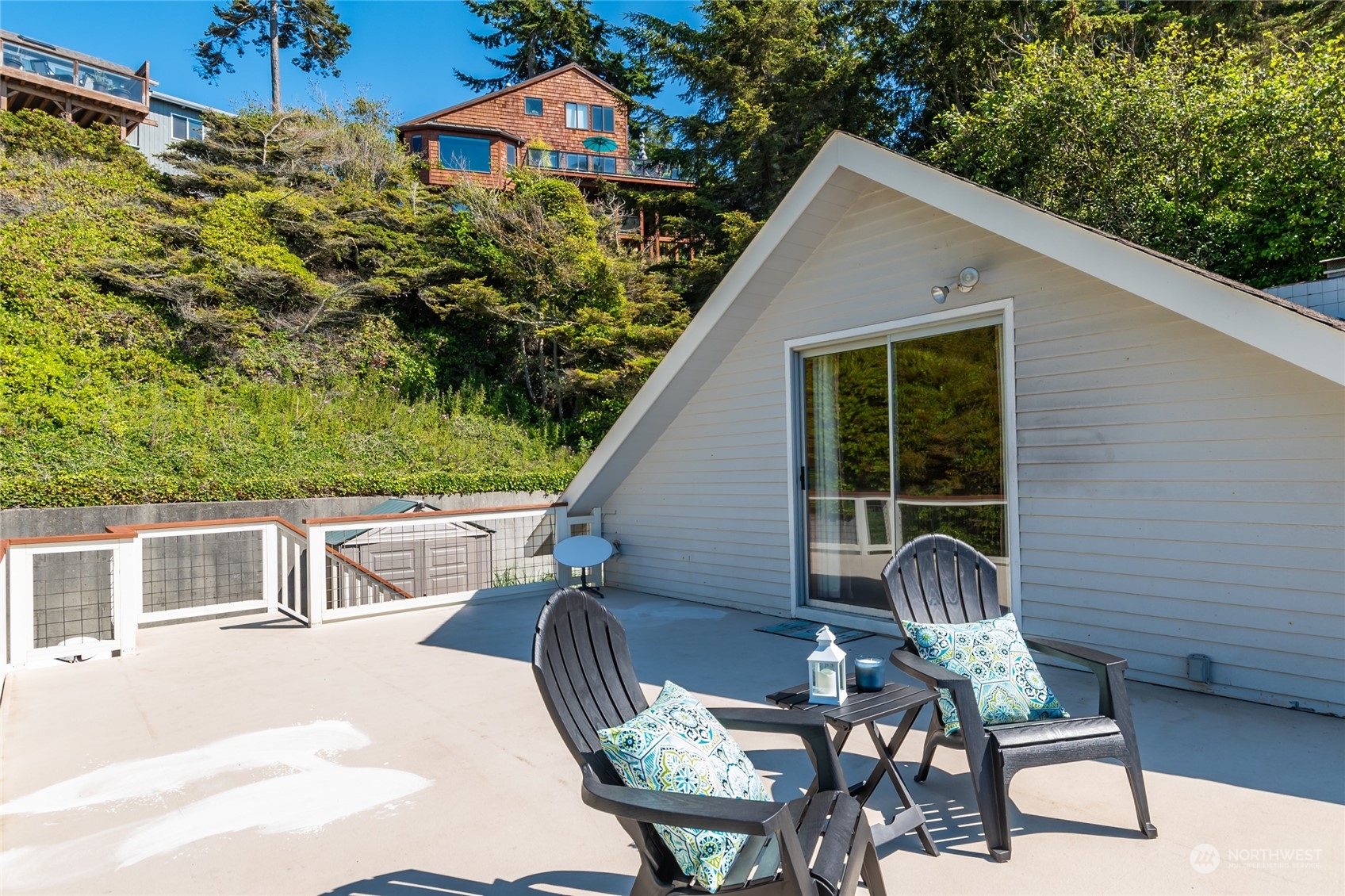 562 Pebble Beach Drive Property Photo 25