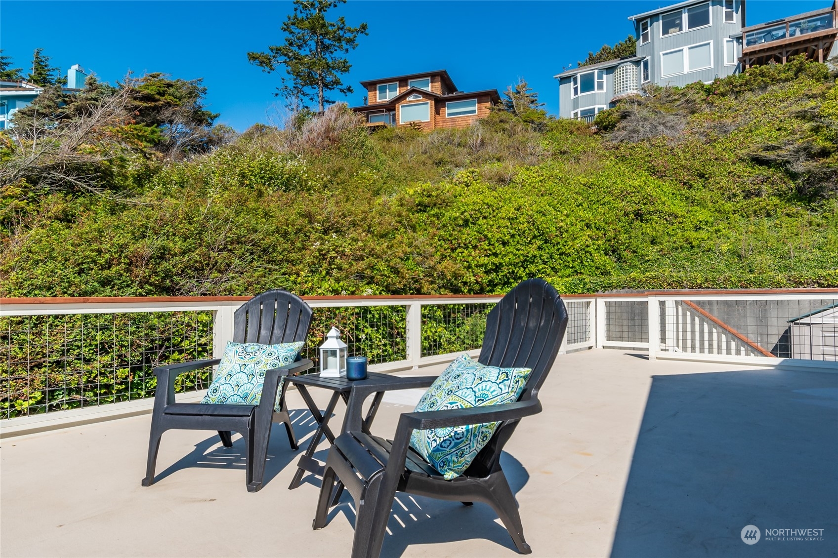 562 Pebble Beach Drive Property Photo 27