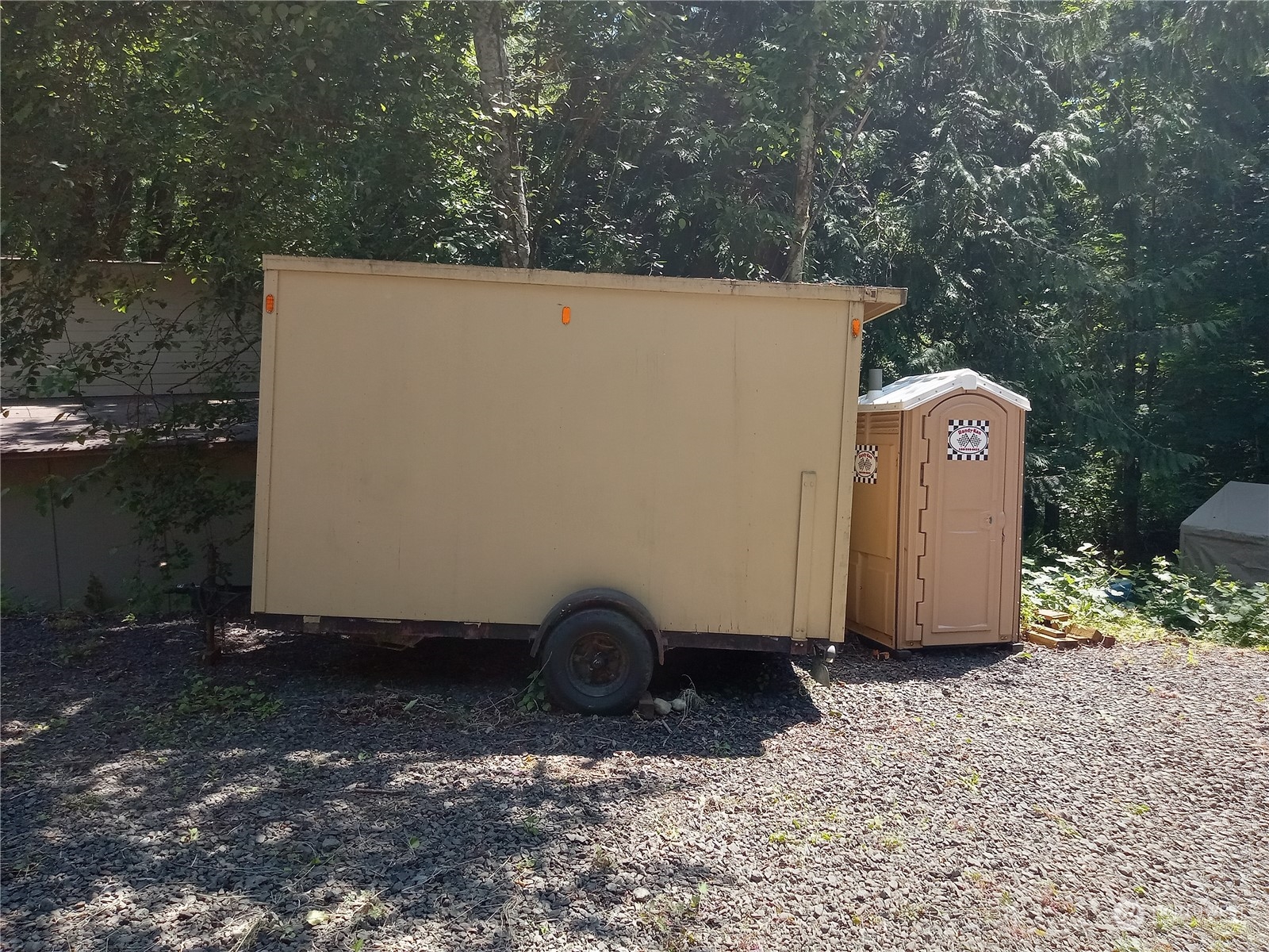 90 Maple Street Property Photo 16