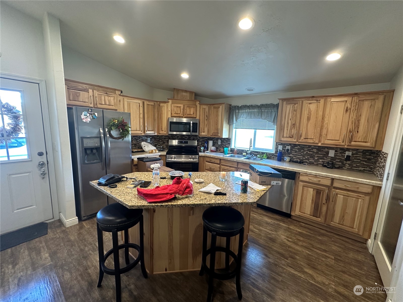 706 Centerville Highway Property Photo 3
