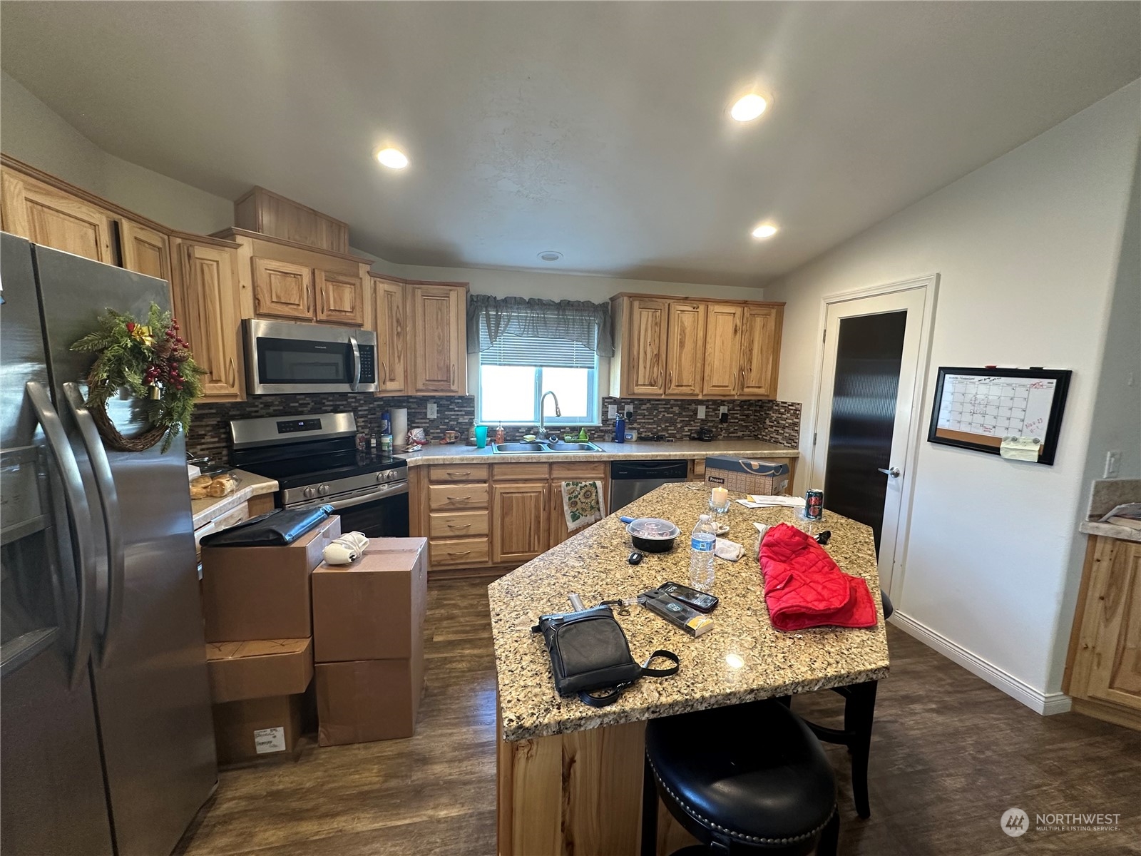 706 Centerville Highway Property Photo 4
