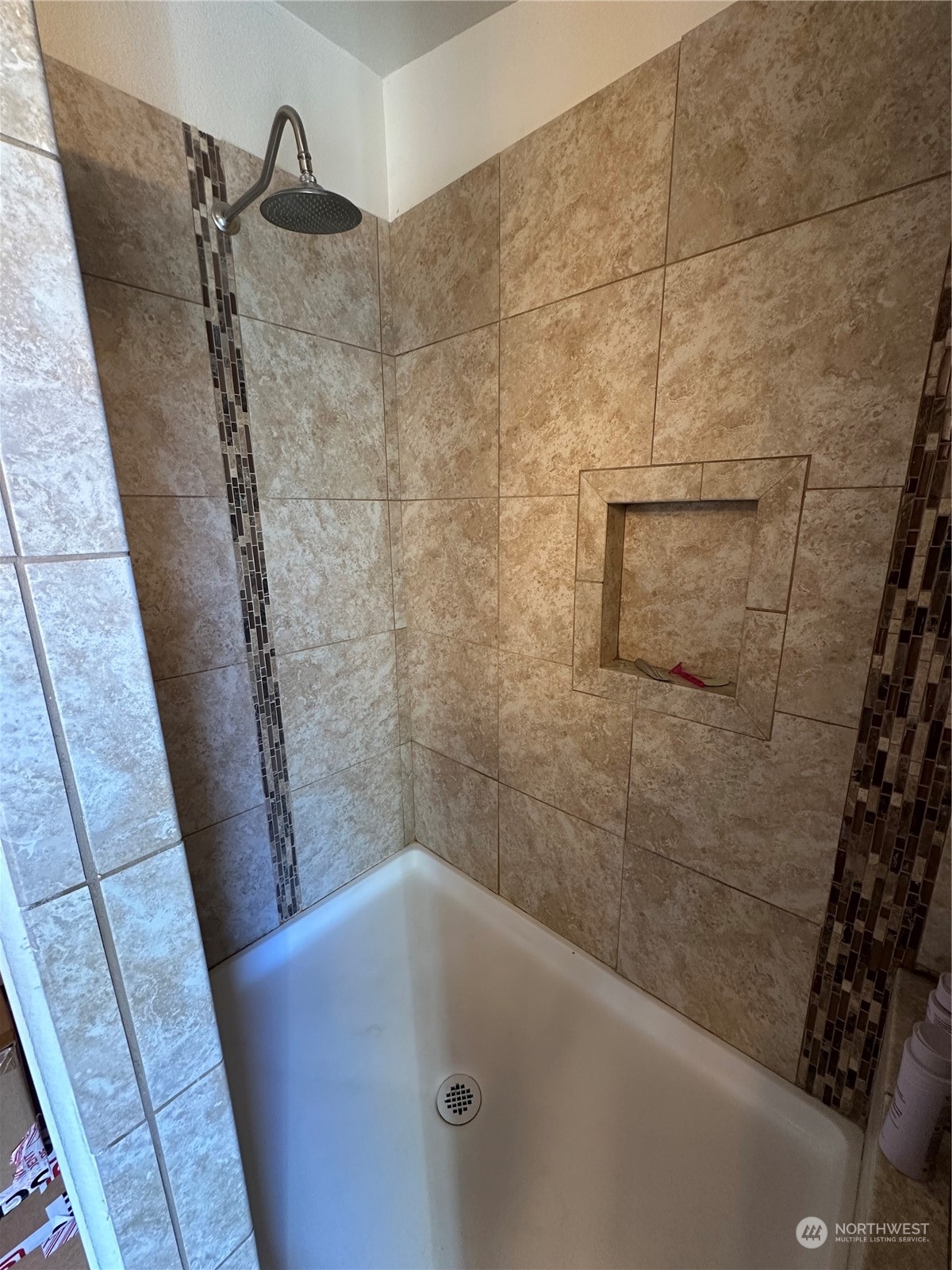 706 Centerville Highway Property Photo 12
