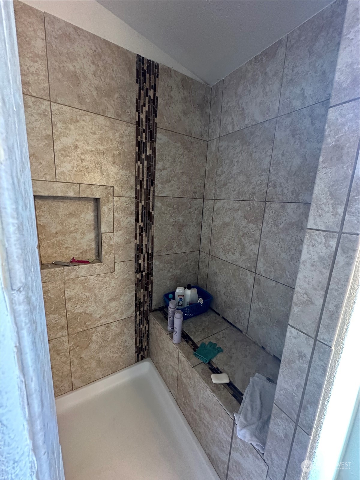 706 Centerville Highway Property Photo 13