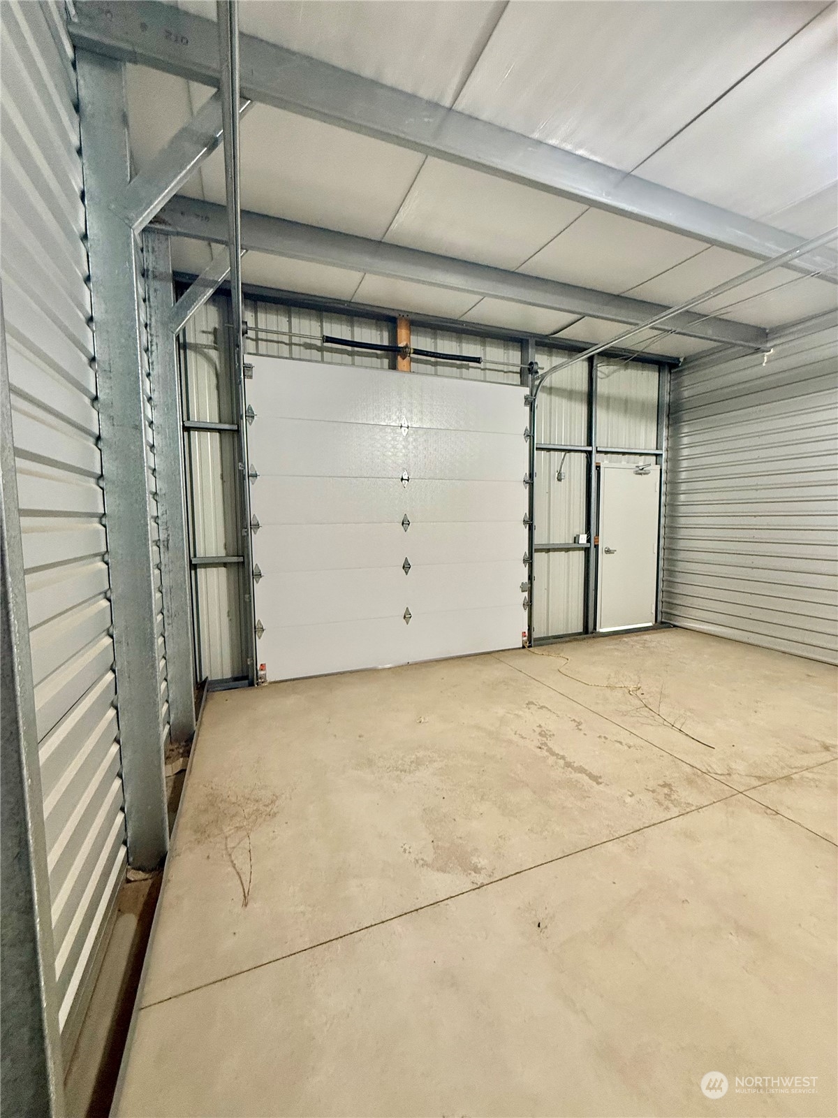 5 Stampede Business Park Property Photo 9