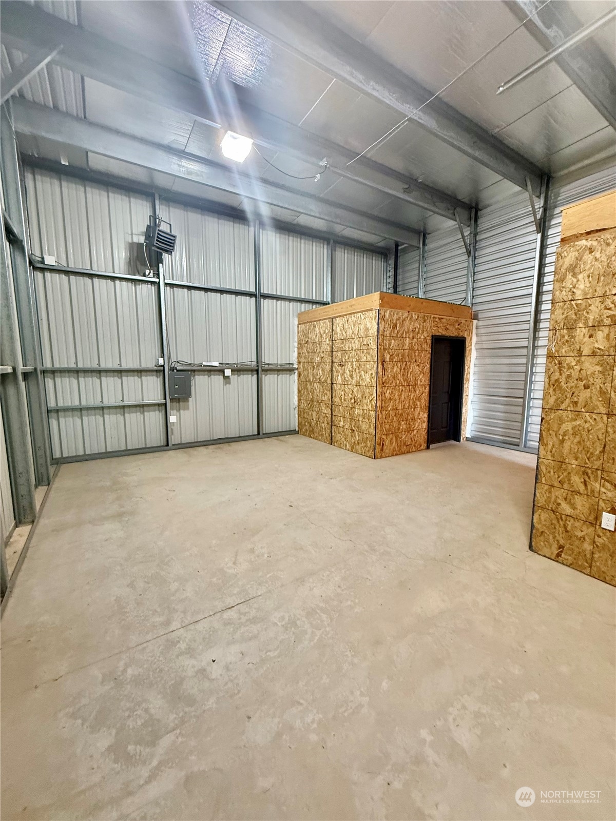 5 Stampede Business Park Property Photo 15