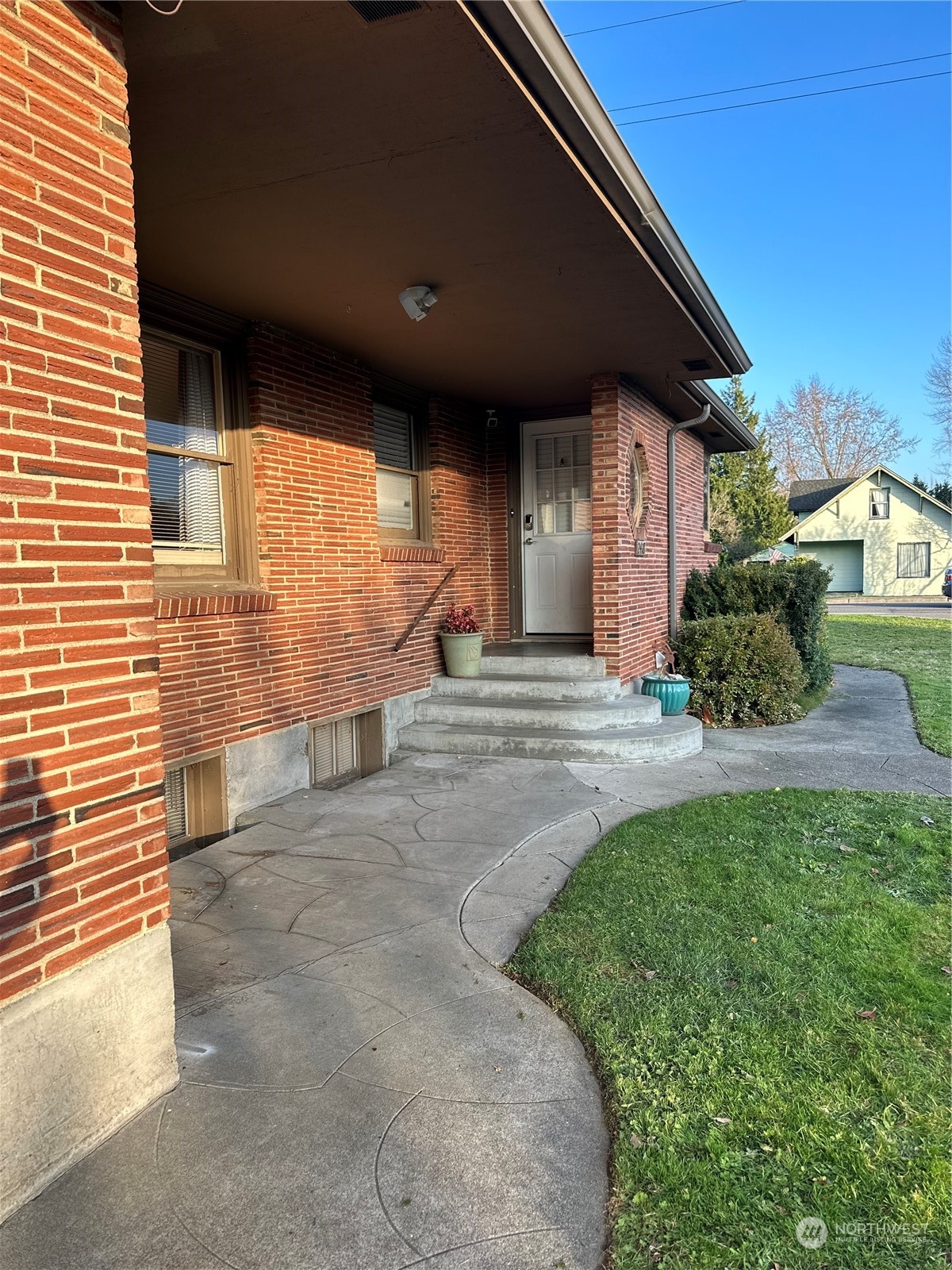 2418 Circle Drive Property Photo