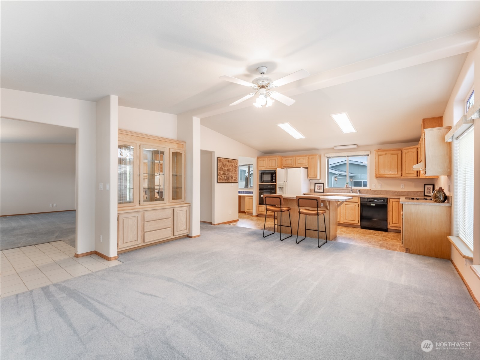 513 Ne Monterey Drive Property Photo 11
