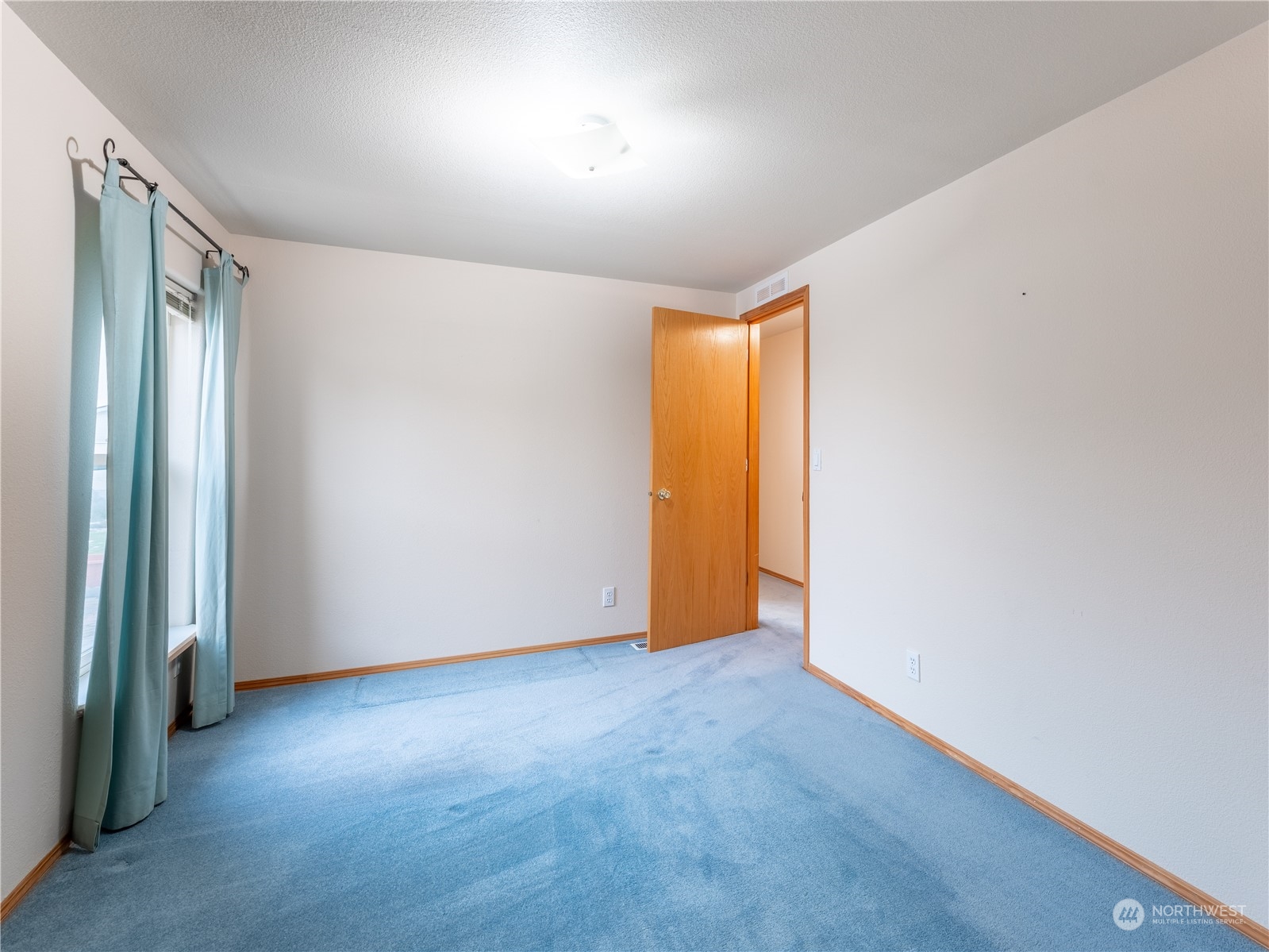 513 Ne Monterey Drive Property Photo 24