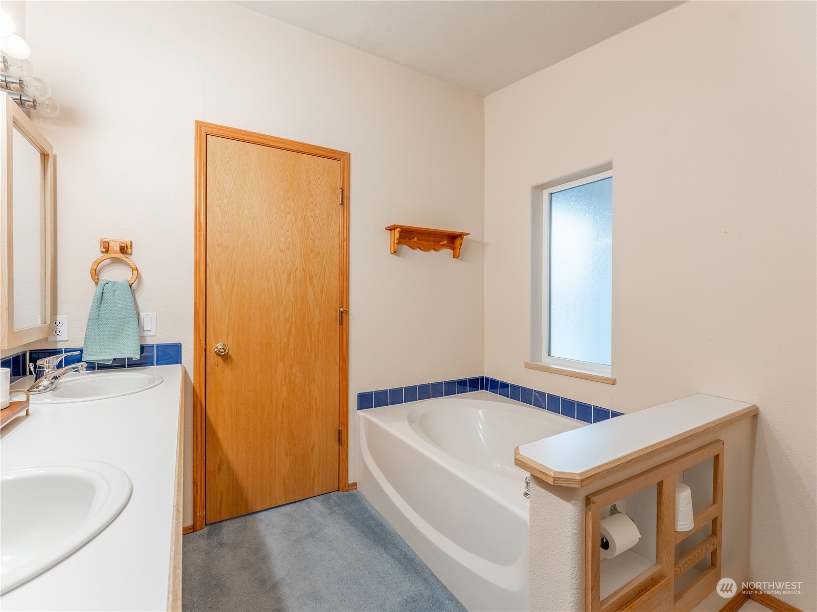 513 Ne Monterey Drive Property Photo 32