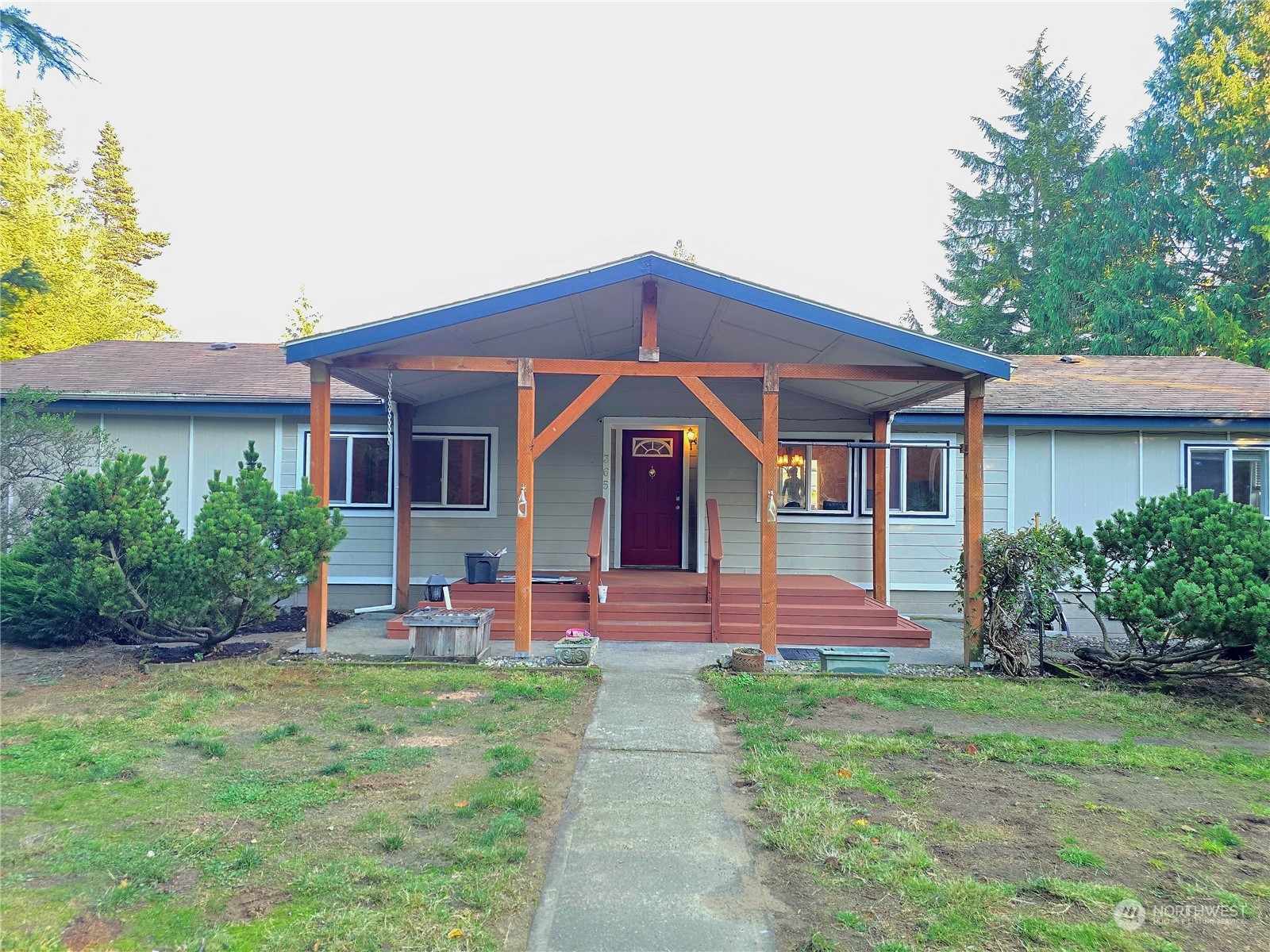 365 Seattle Drive Property Photo