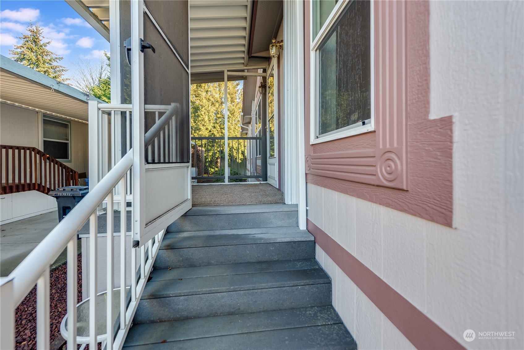 14727 43rd Avenue 27 Property Photo 6