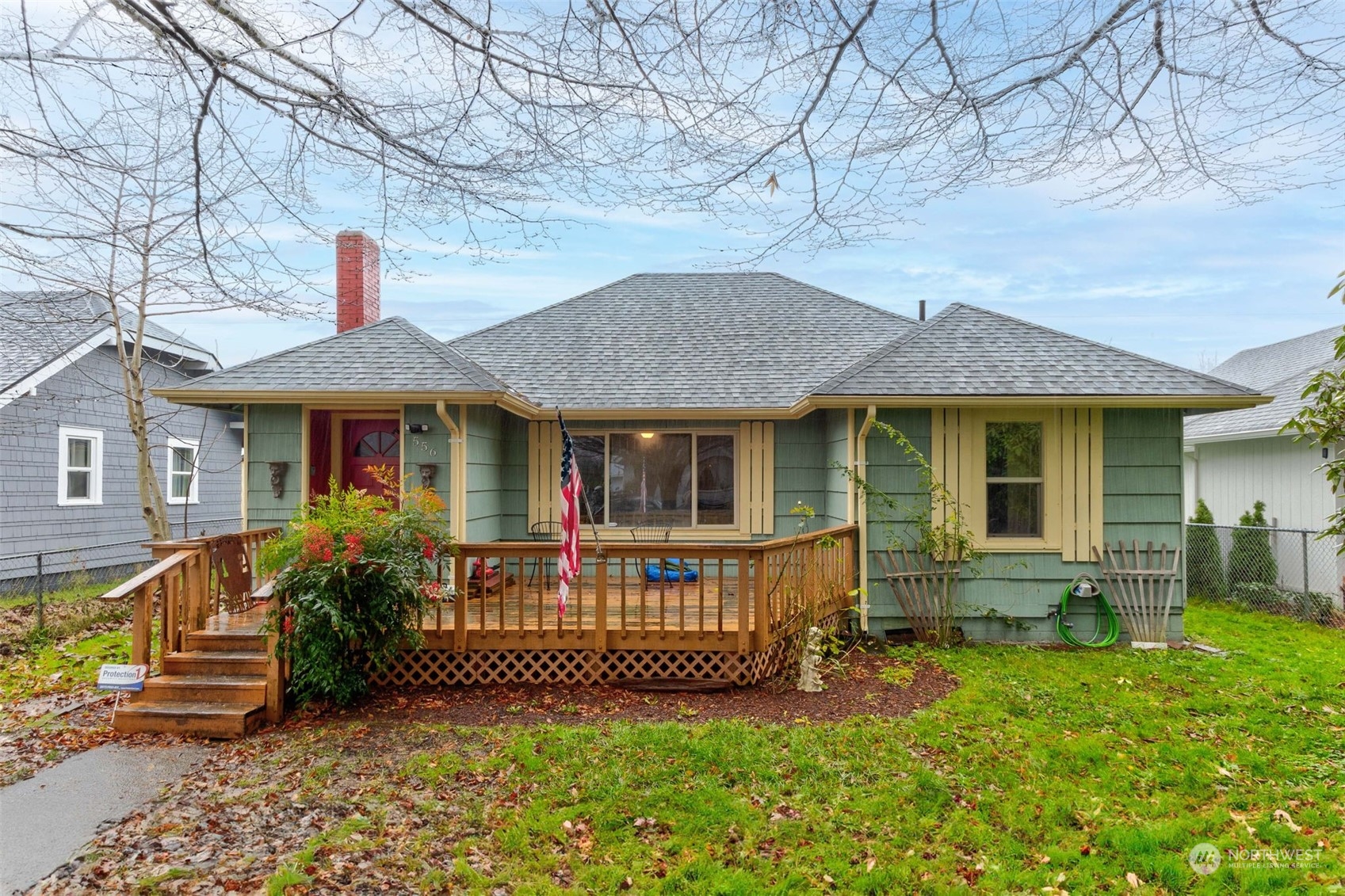 556 18th Avenue Property Photo