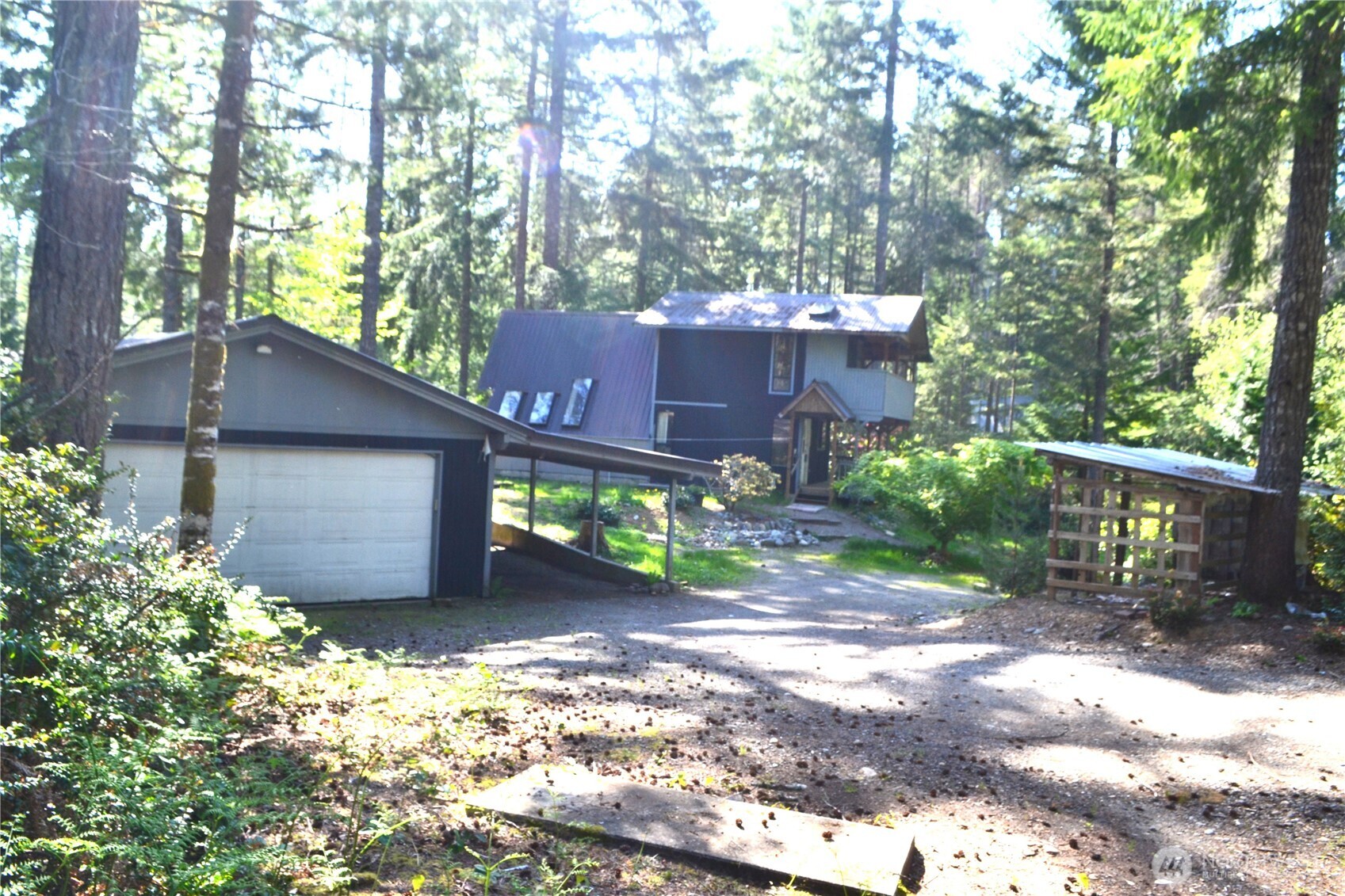 110 Ne Collins Drive Property Photo 4
